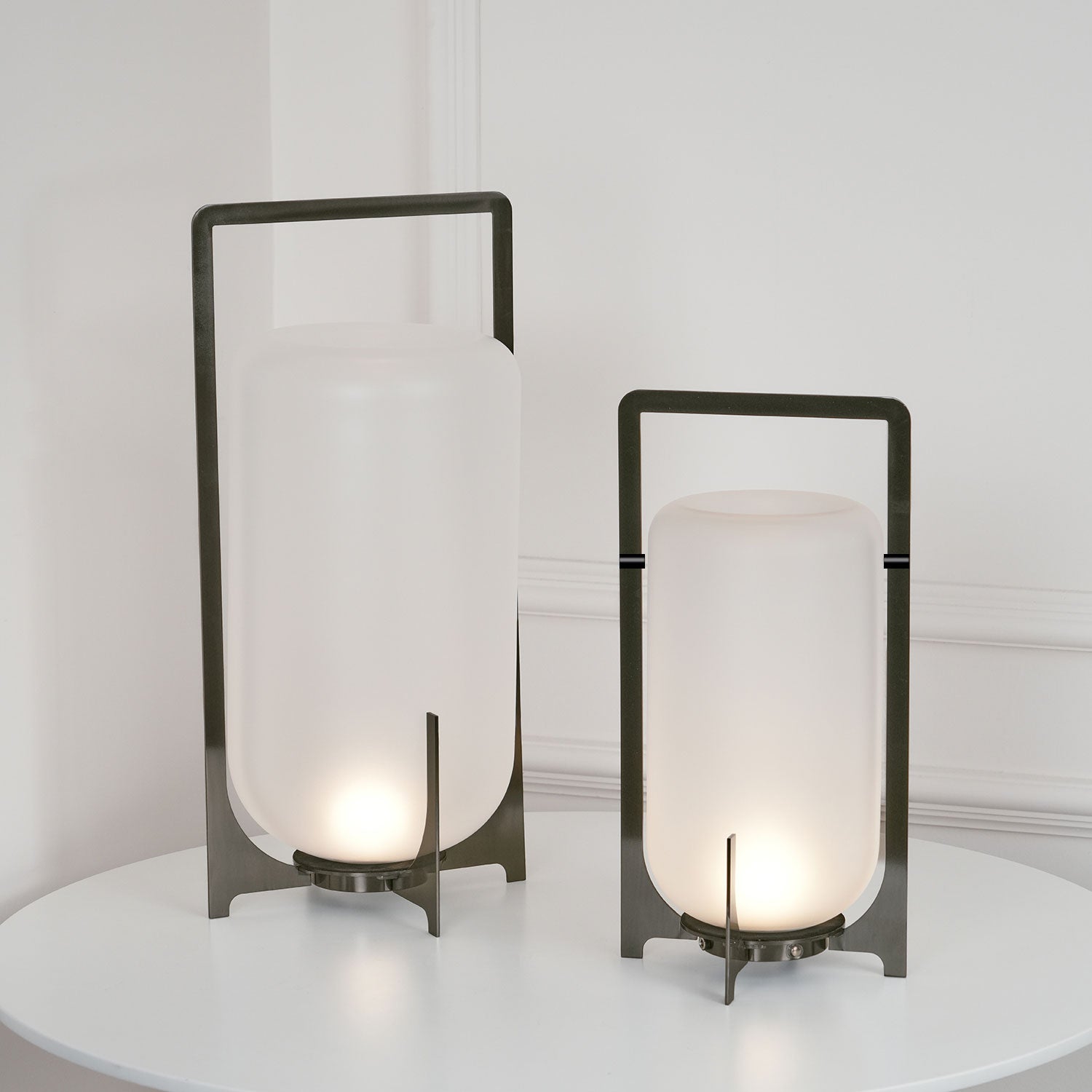 Somvian Table Lamp