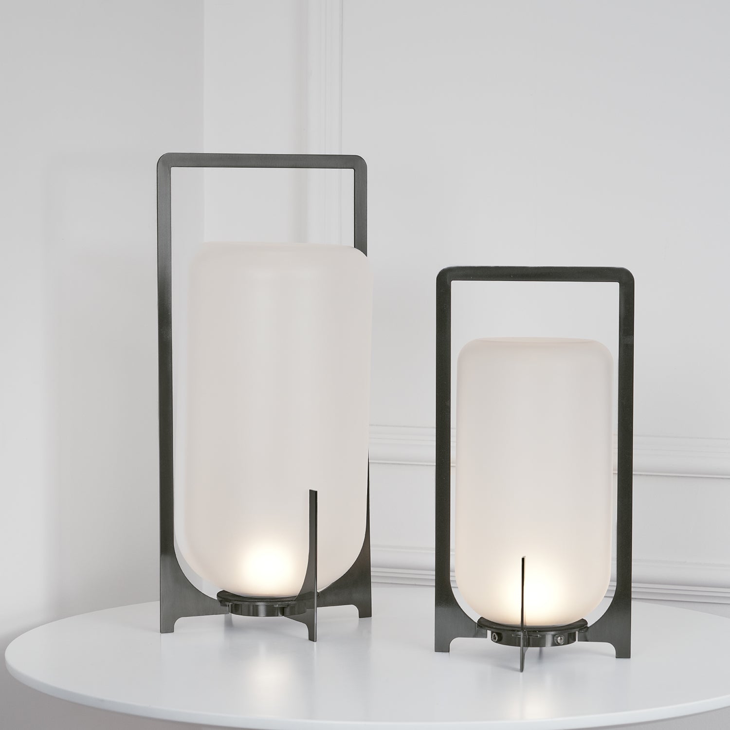 Somvian Table Lamp