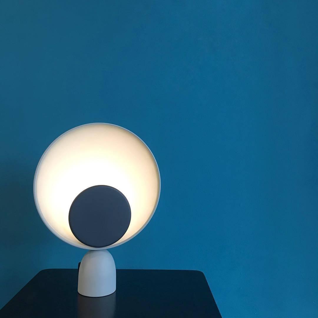 Mismozo Table Lamp