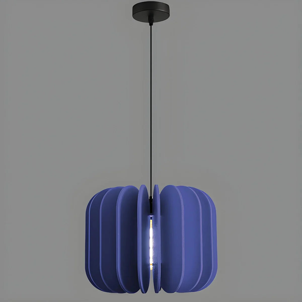 Skavo Pendant Light