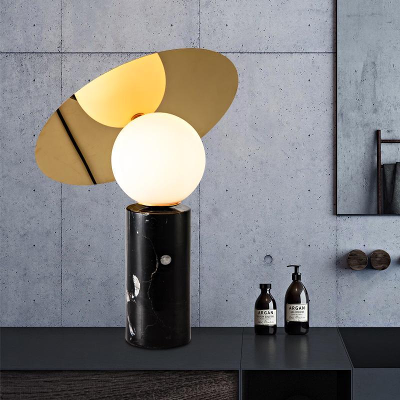 Loba Disc Table Lamp