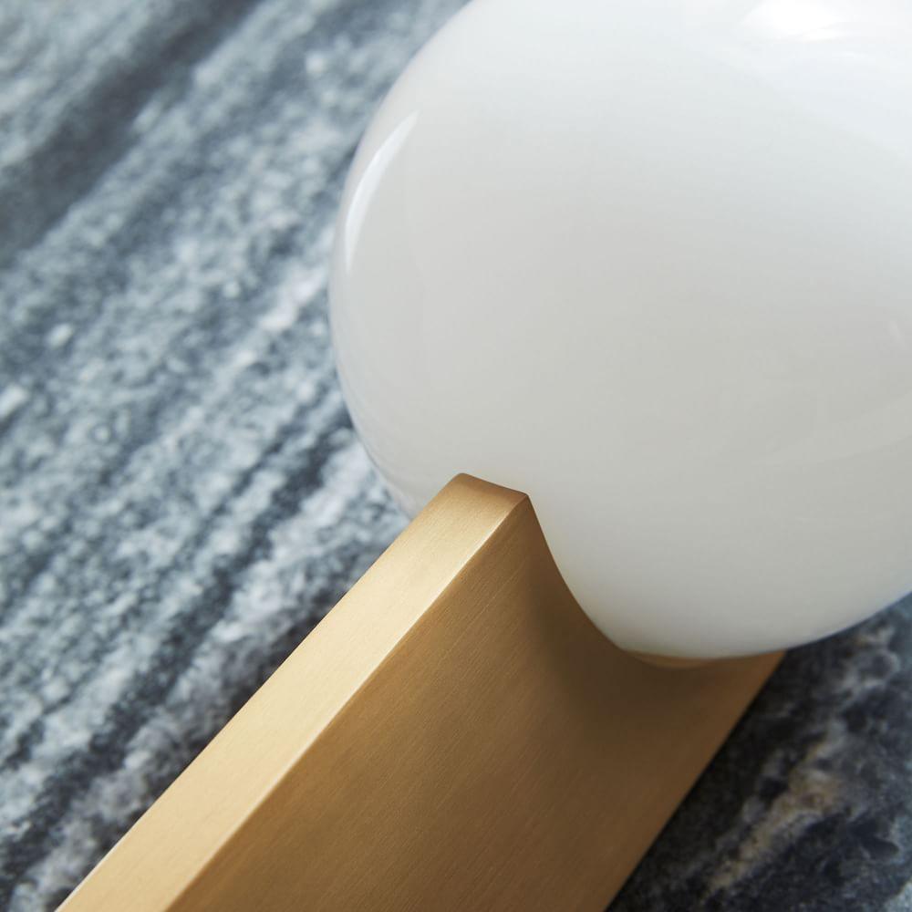 Lemtyse Wall Light