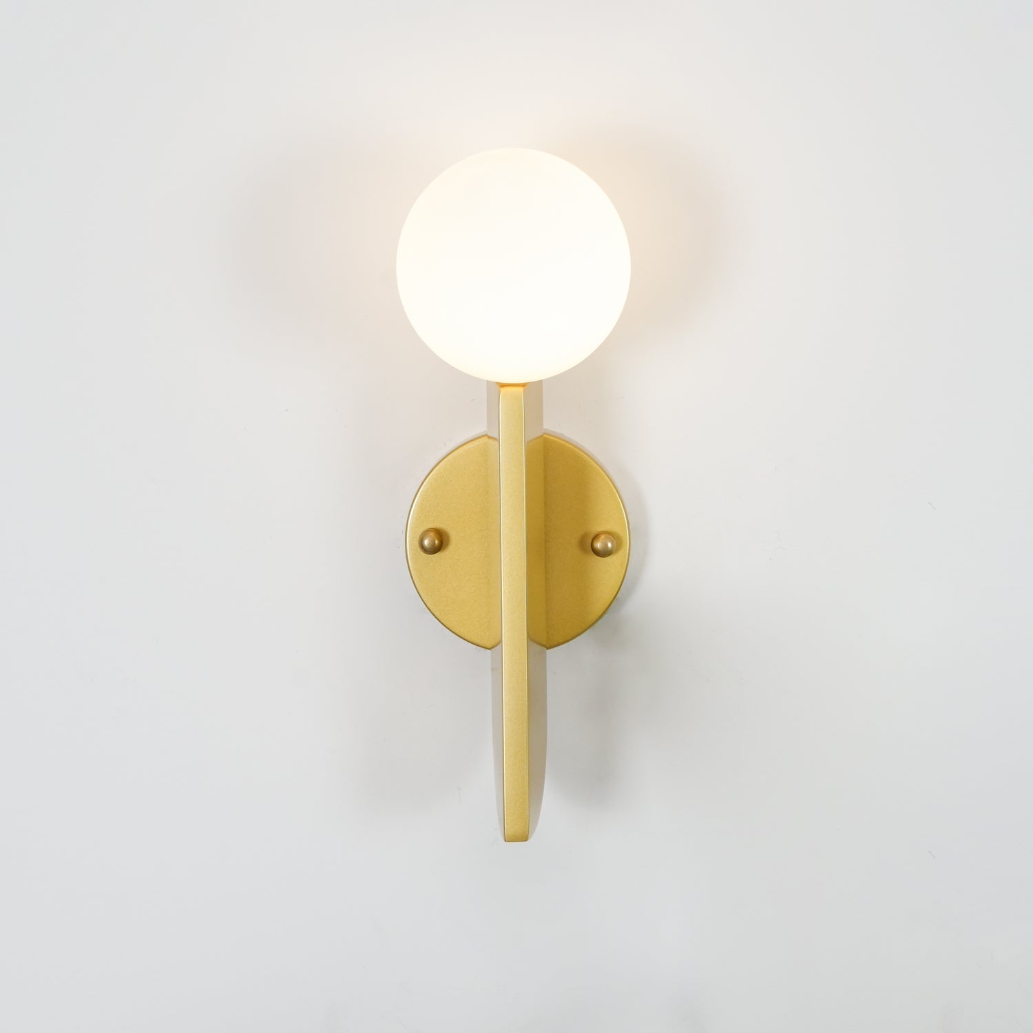 Lemtyse Wall Light