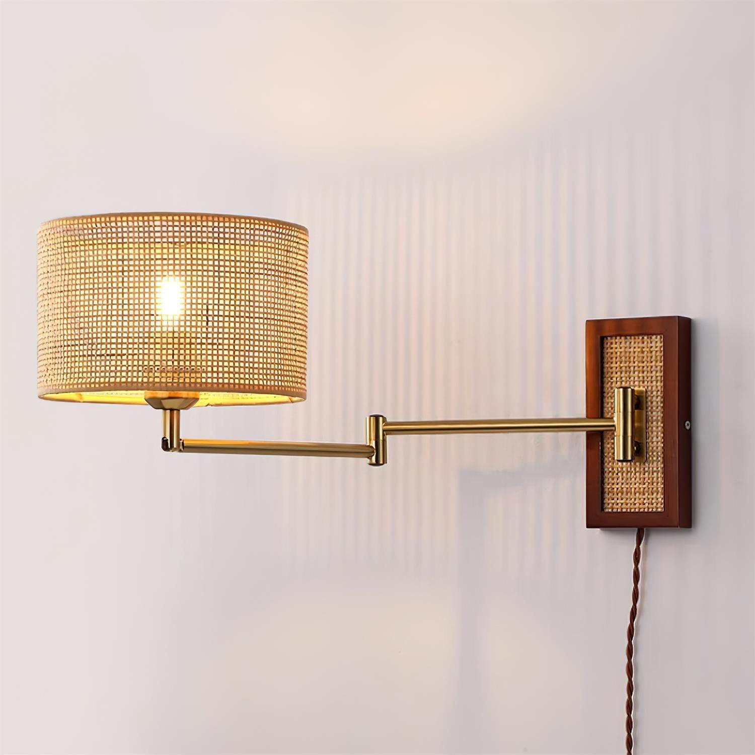 Nemiro Wall Light