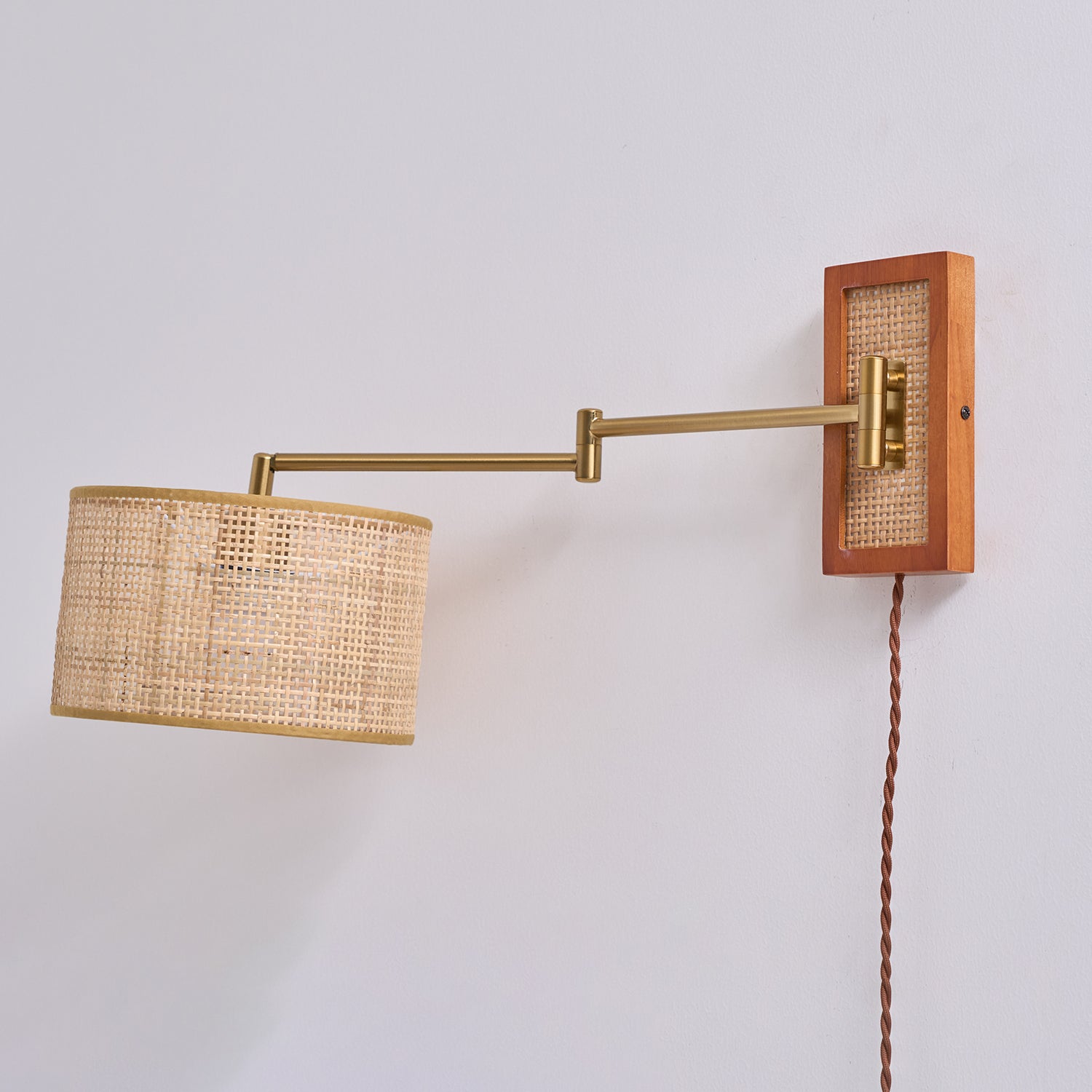 Nemiro Wall Light