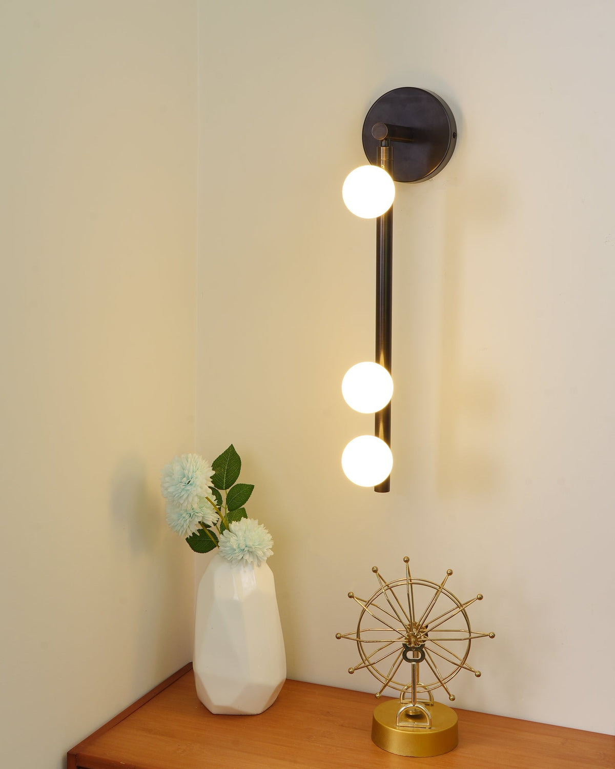 Greydalee Tube Wall Light