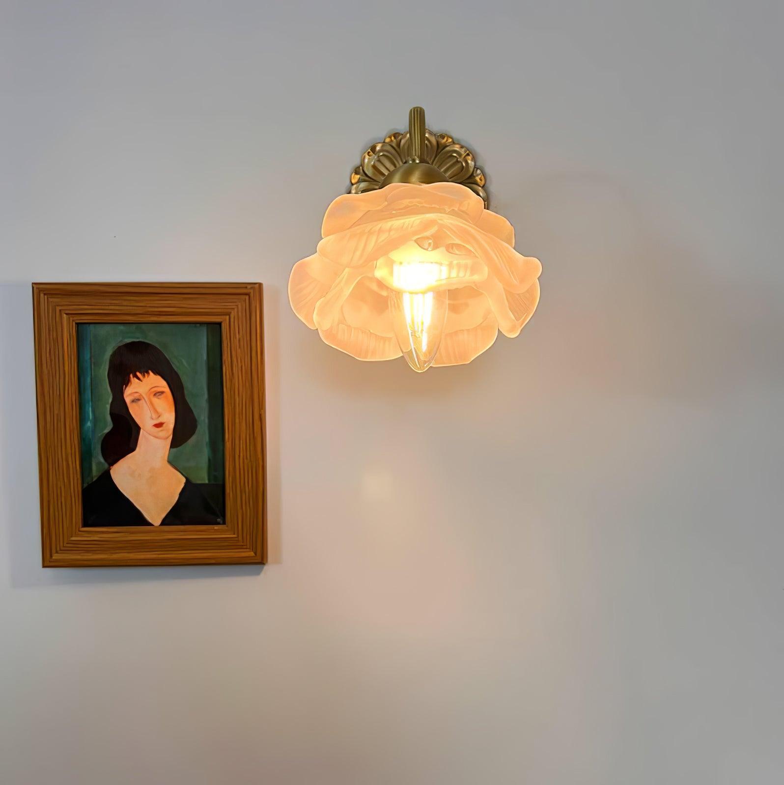Lisaro Flower Wall Light