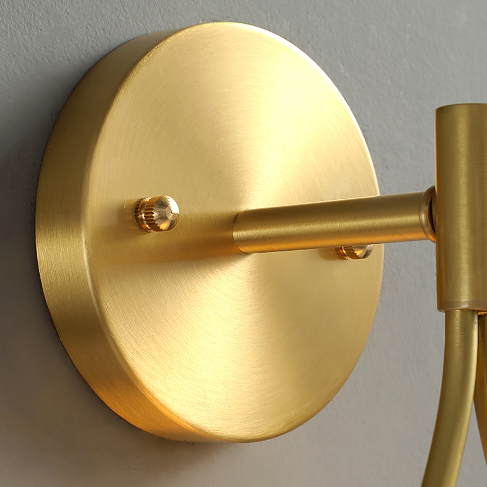 Zulvon Wall Light