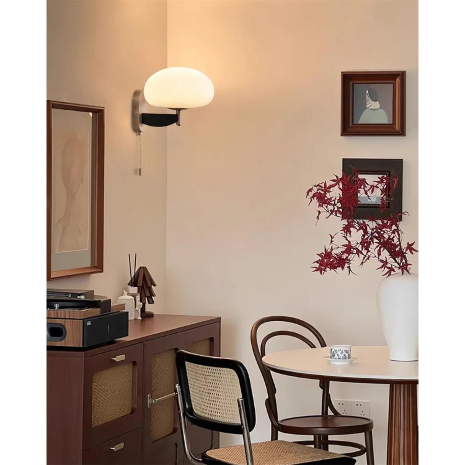 Povemos Wall Light