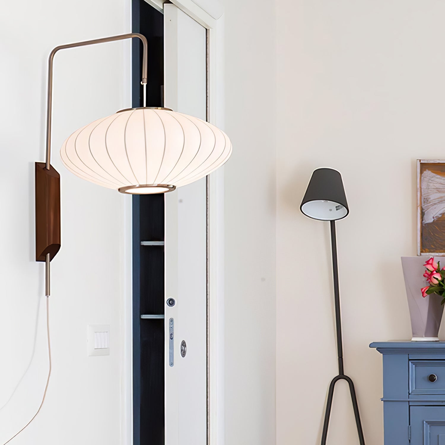 Wrenvae Wall Light