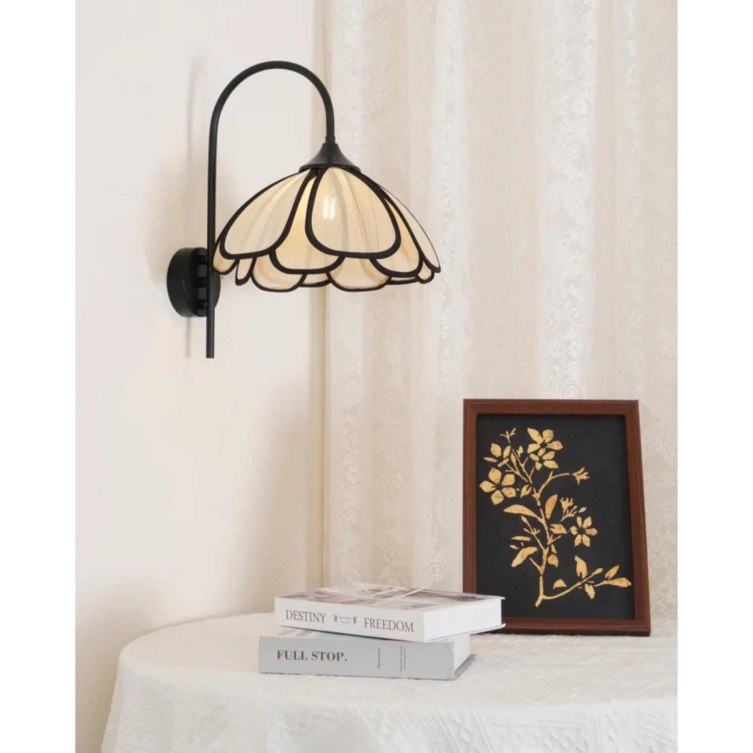 Mozy Flower Wall Light