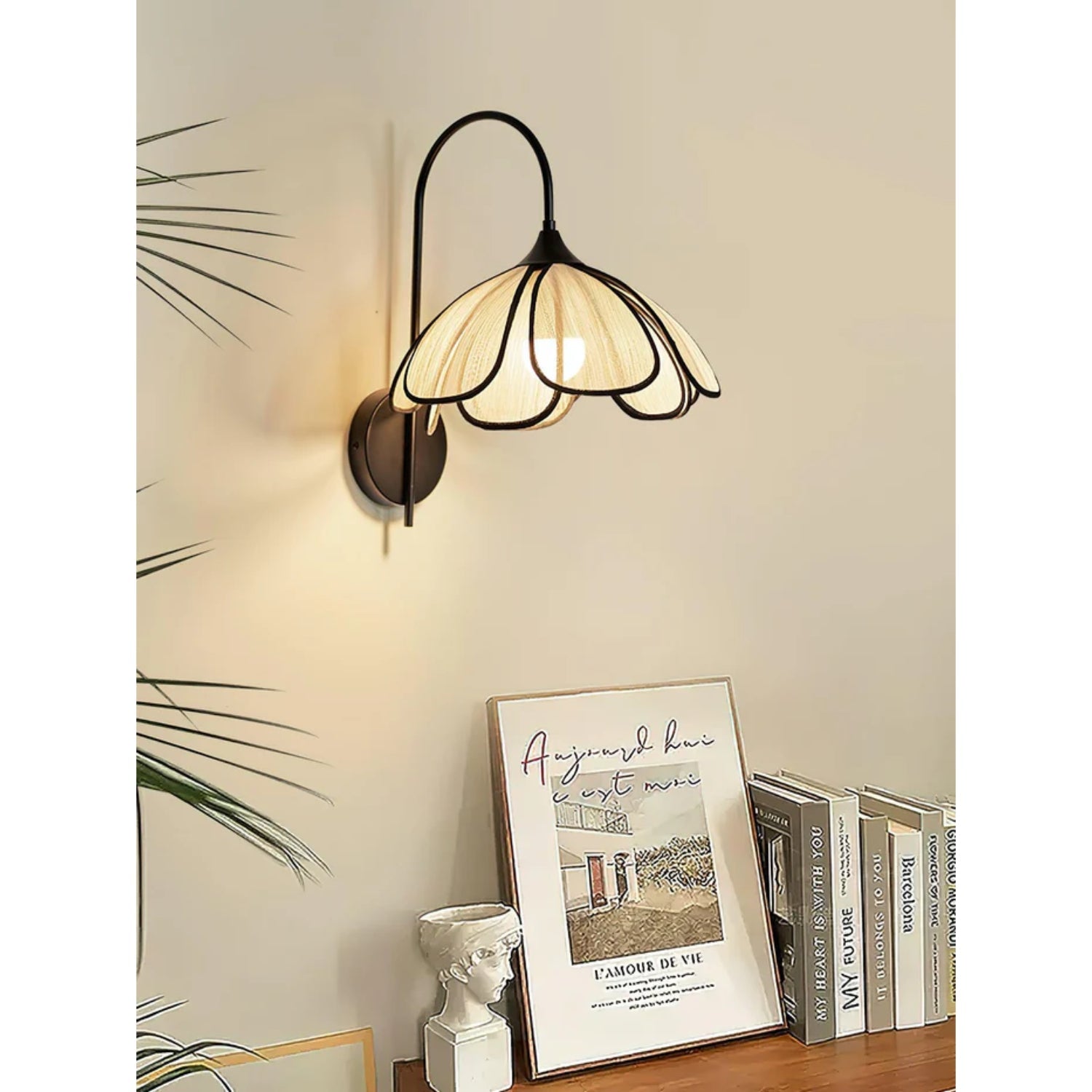 Mozy Flower Wall Light