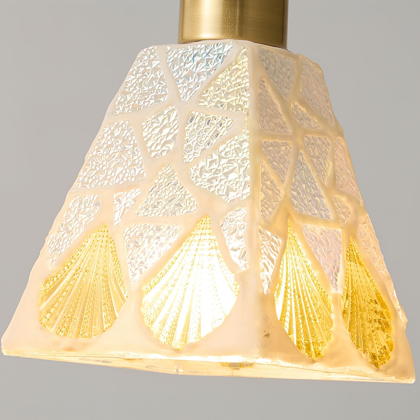 Gemsy Pendant Light