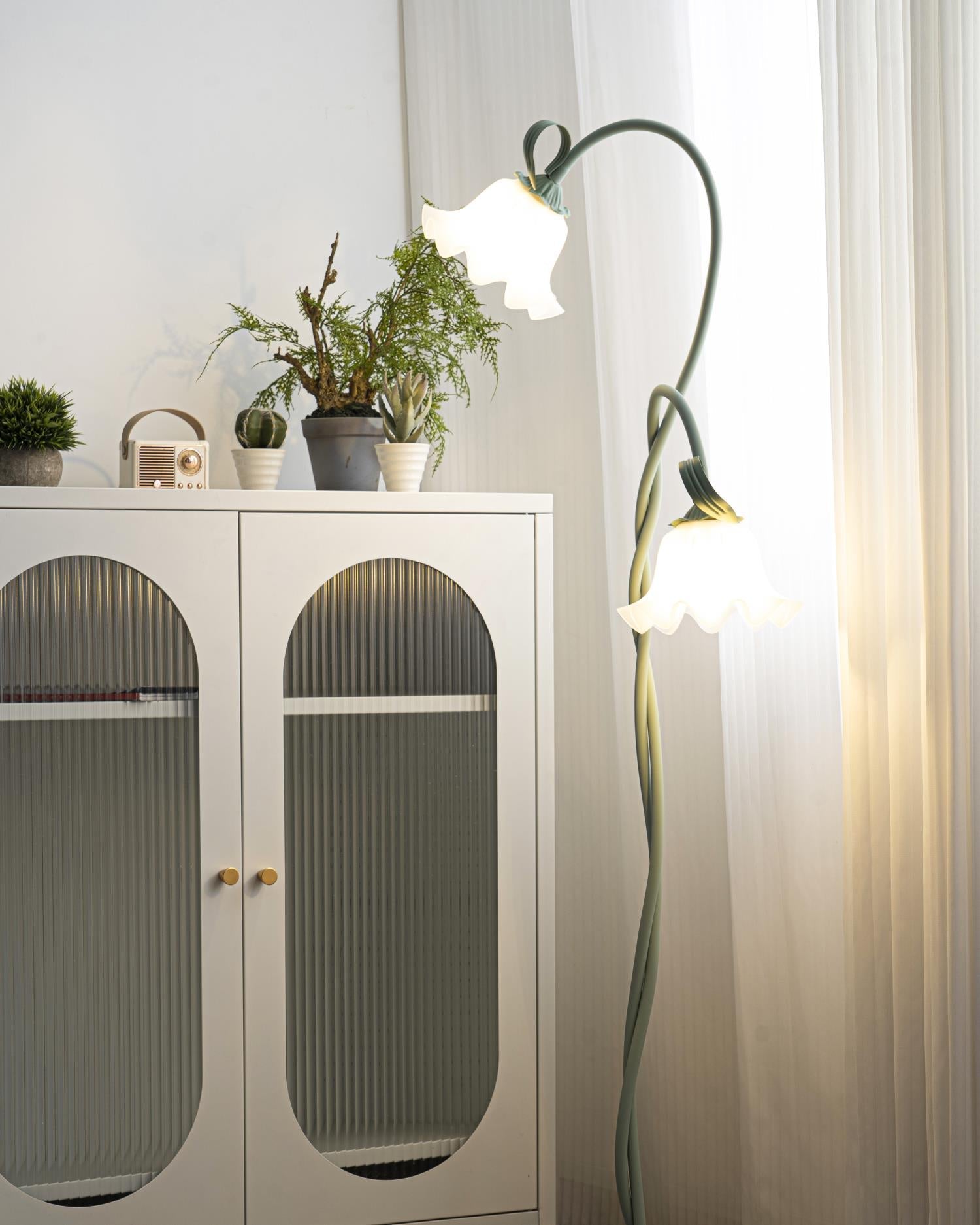 Wrenayo Floral Floor Lamp