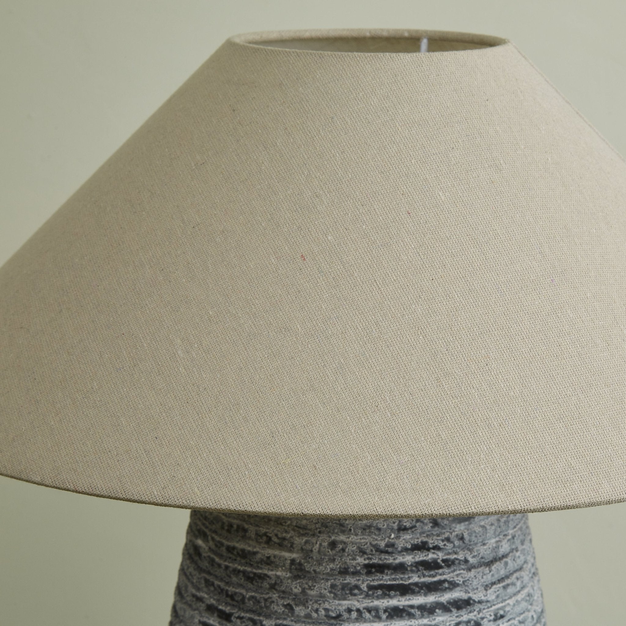 Conzon Ribbed Table Lamp