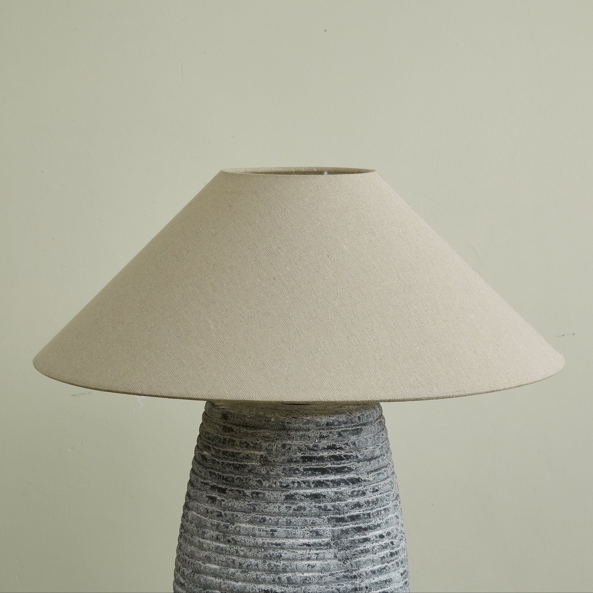 Conzon Ribbed Table Lamp