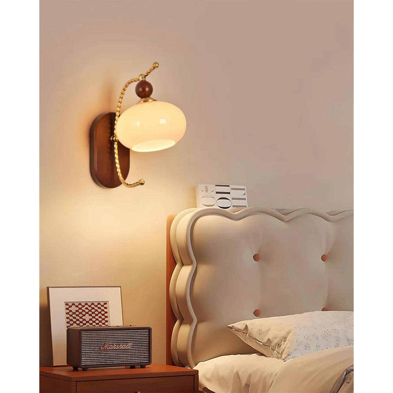 Vluro Arc Wall Light