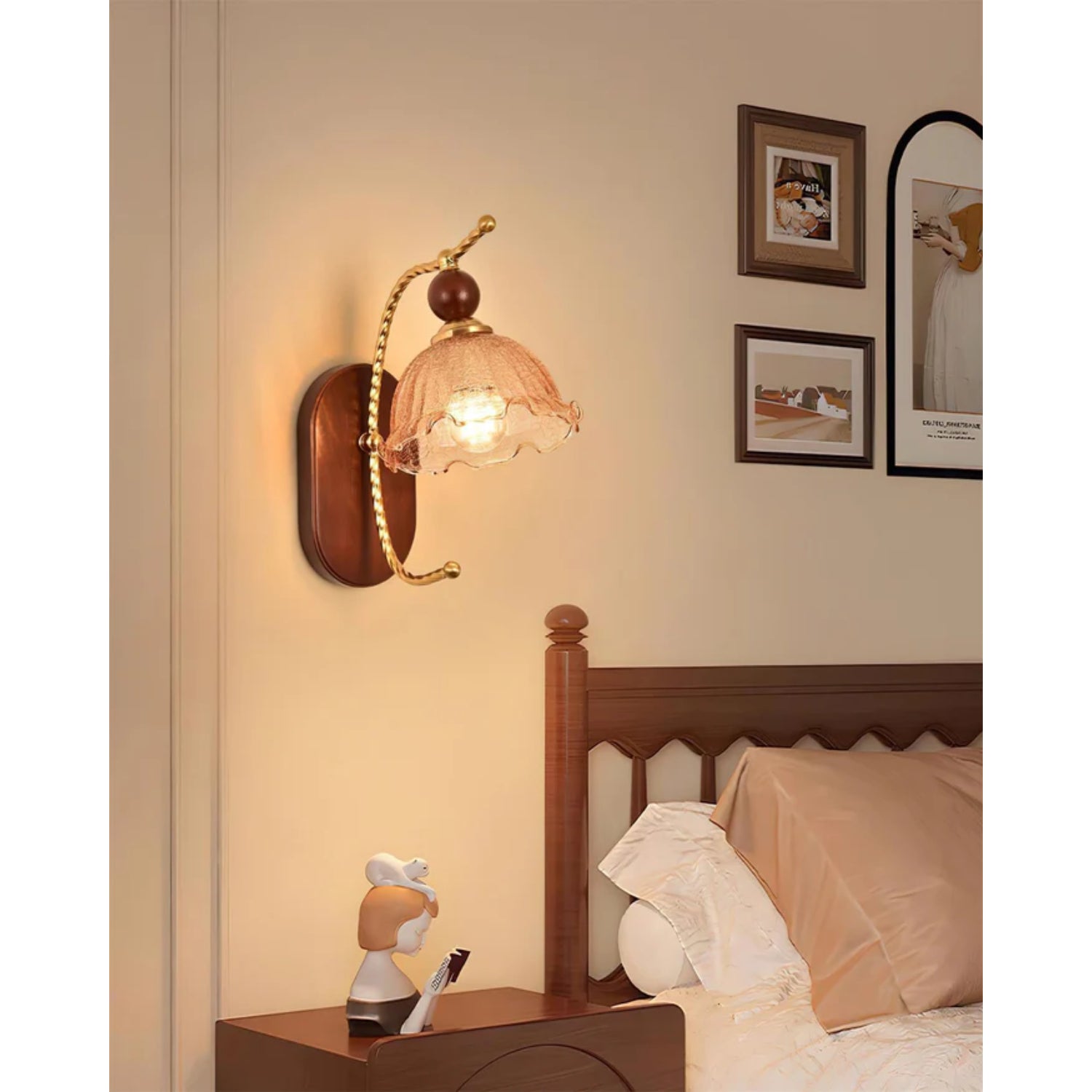 Vluro Arc Wall Light