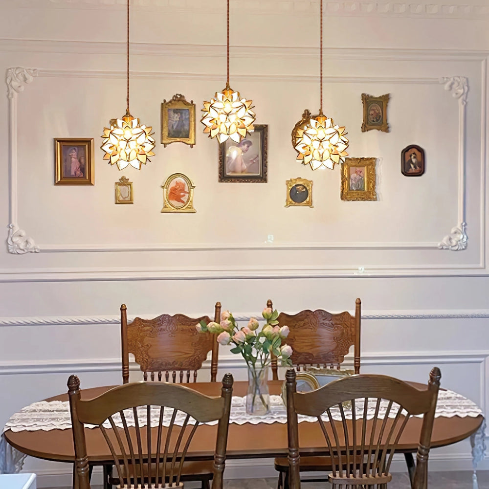 Silla Flower Pendant Light