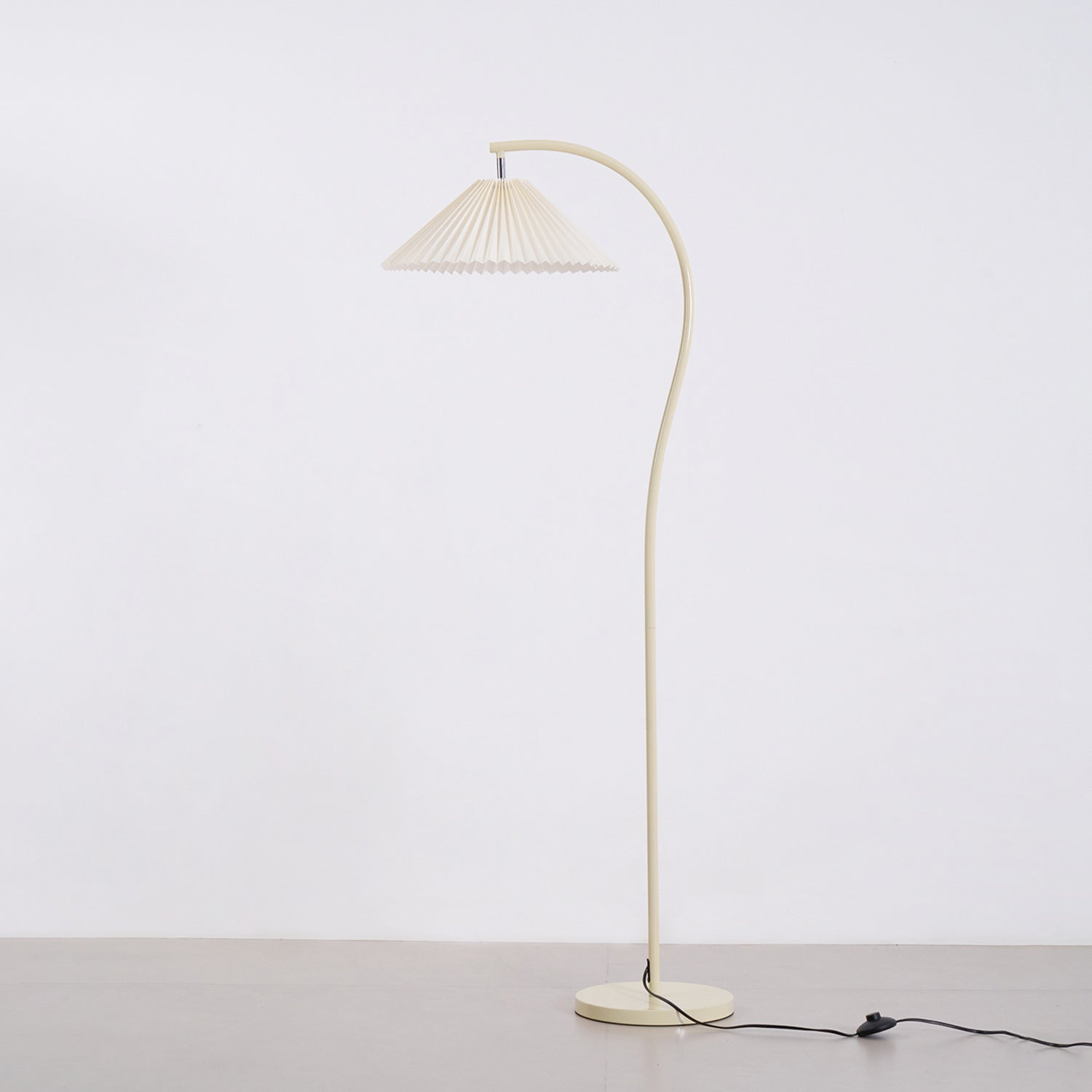 Serini Floor Lamp