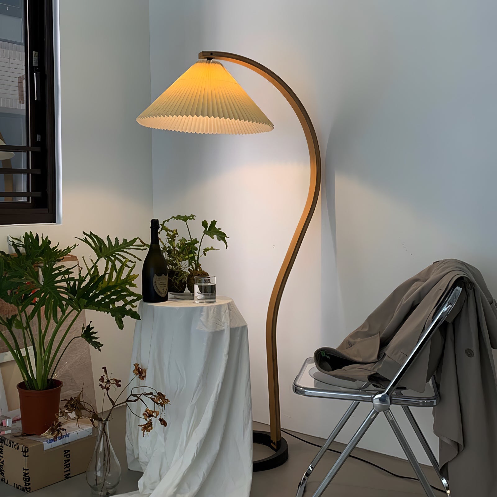 Zormont Floor Lamp