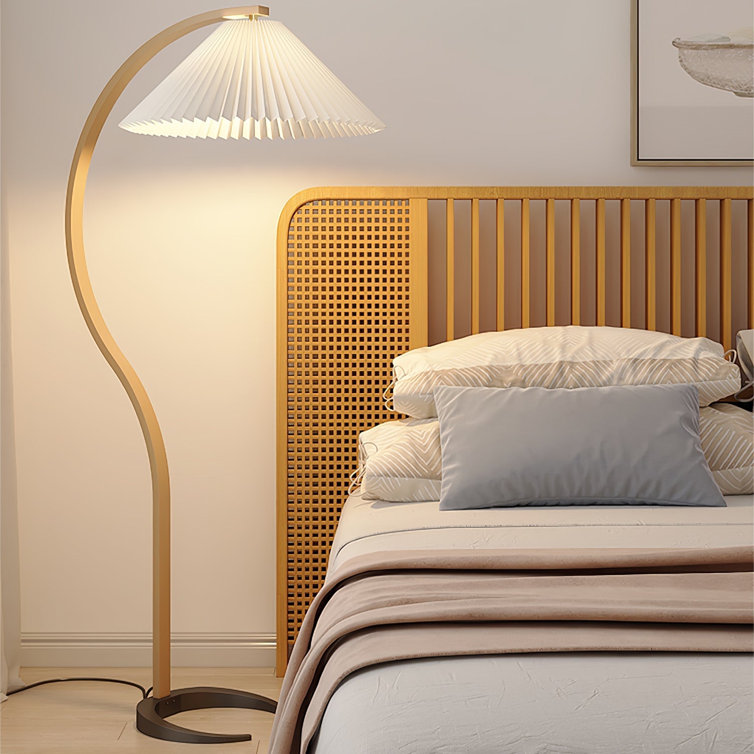 Zormont Floor Lamp