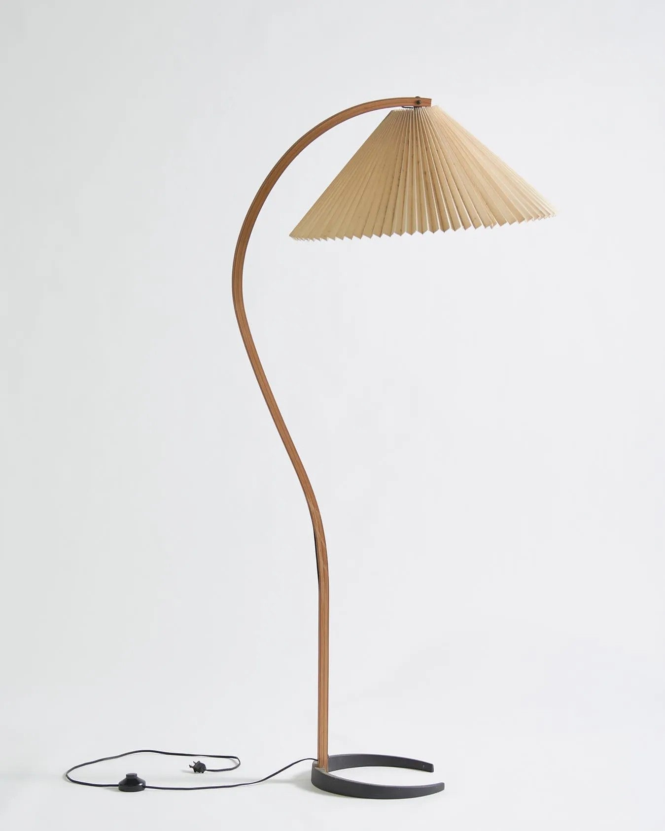 Zormont Floor Lamp