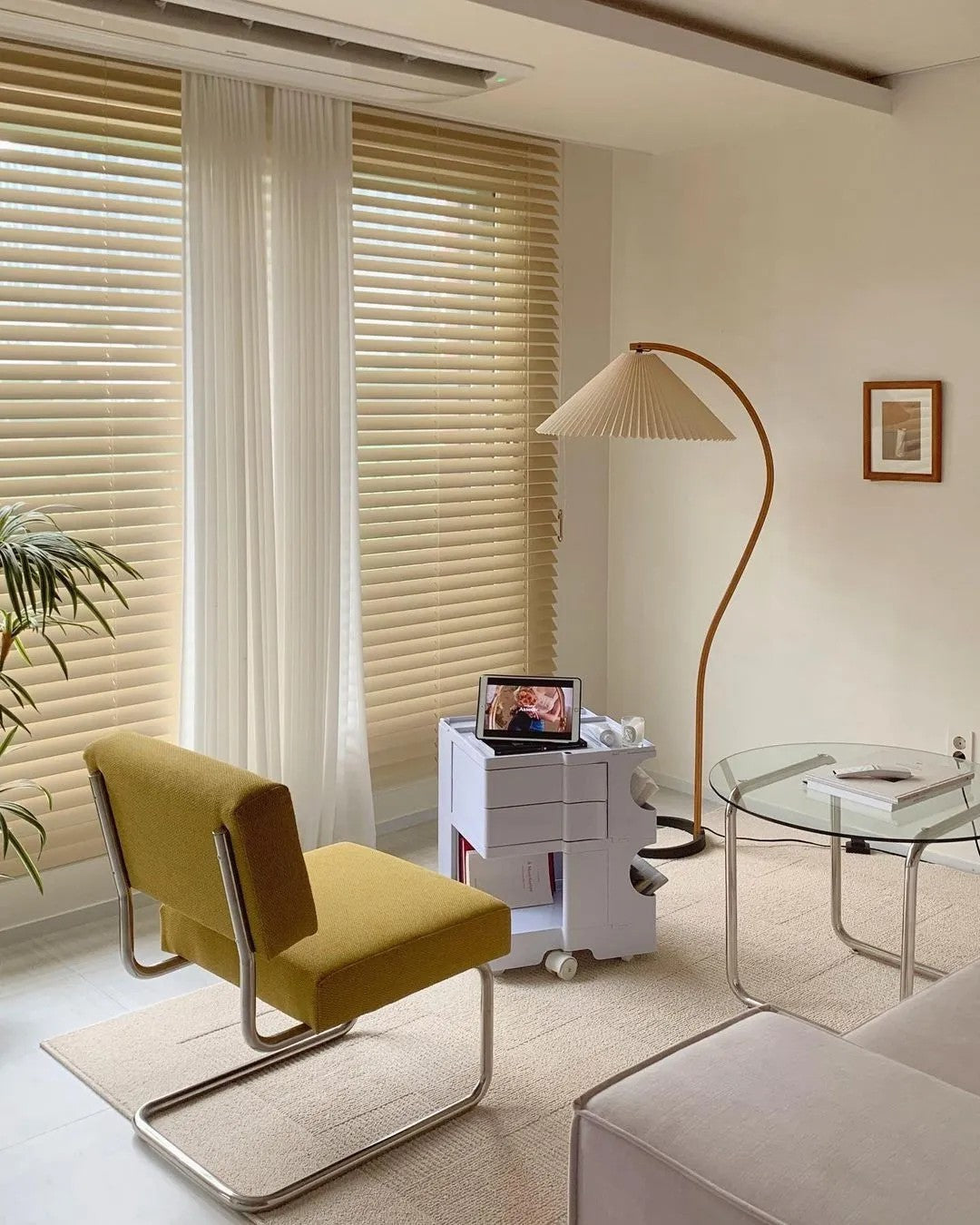 Zormont Floor Lamp