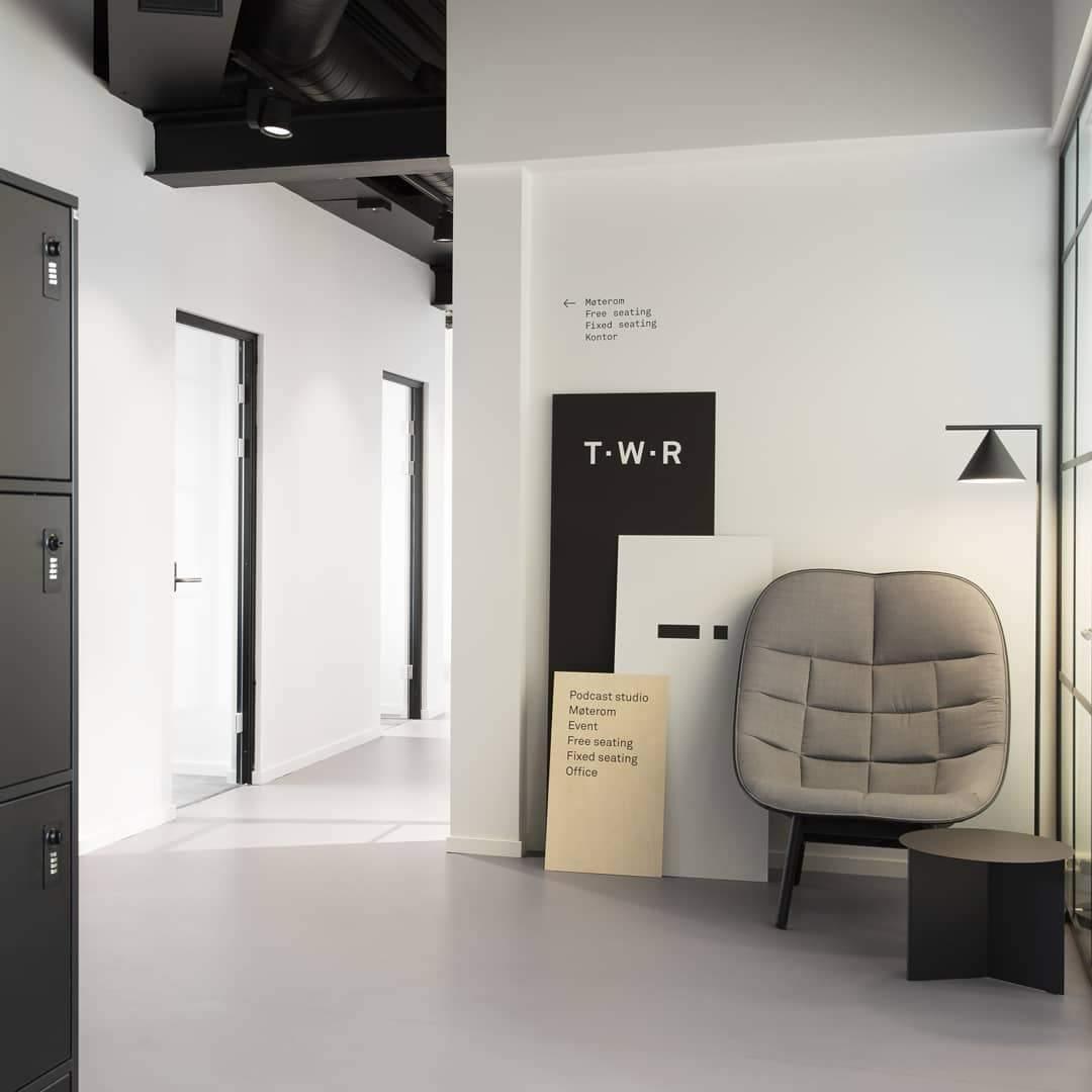 Dravex Floor Lamp