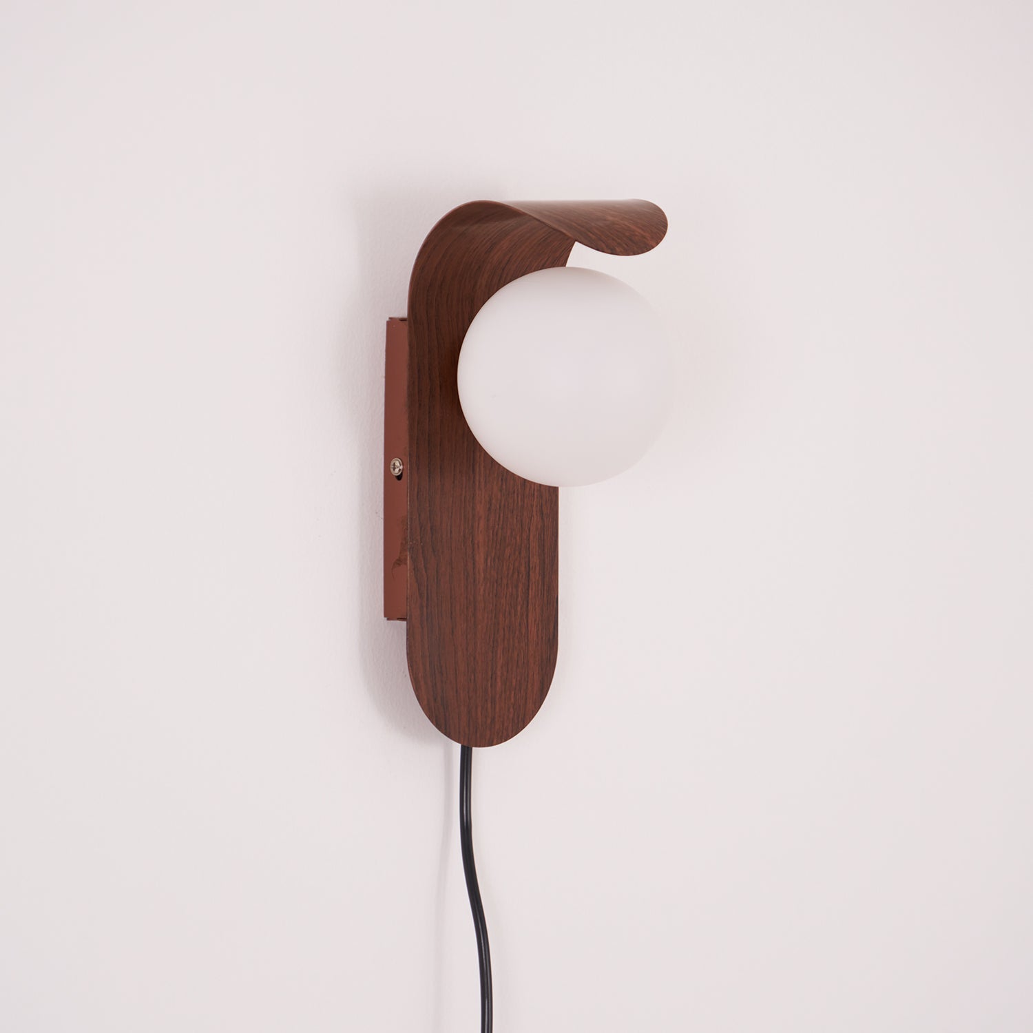 Tavwick Wall Light