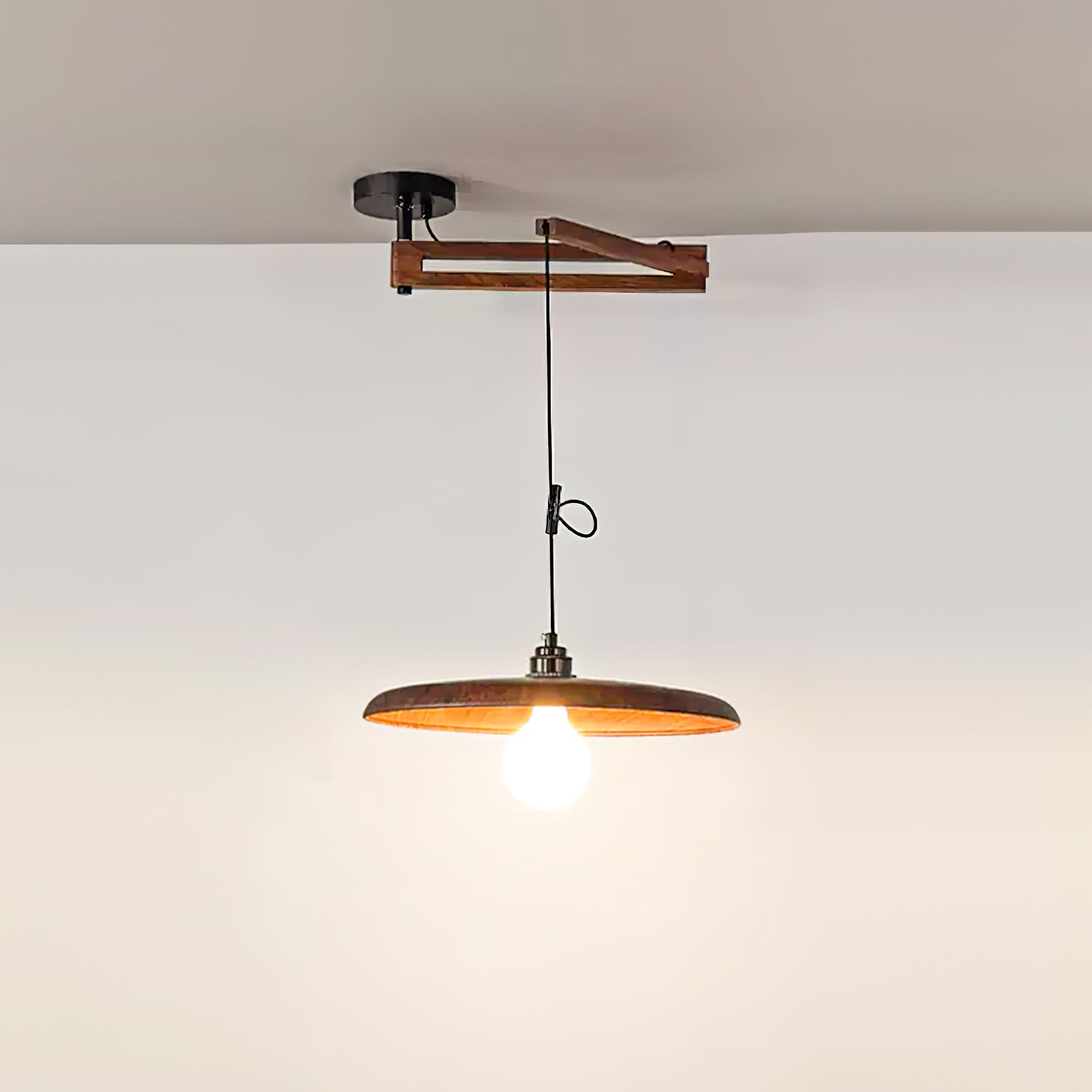 Lycare Pendant Light