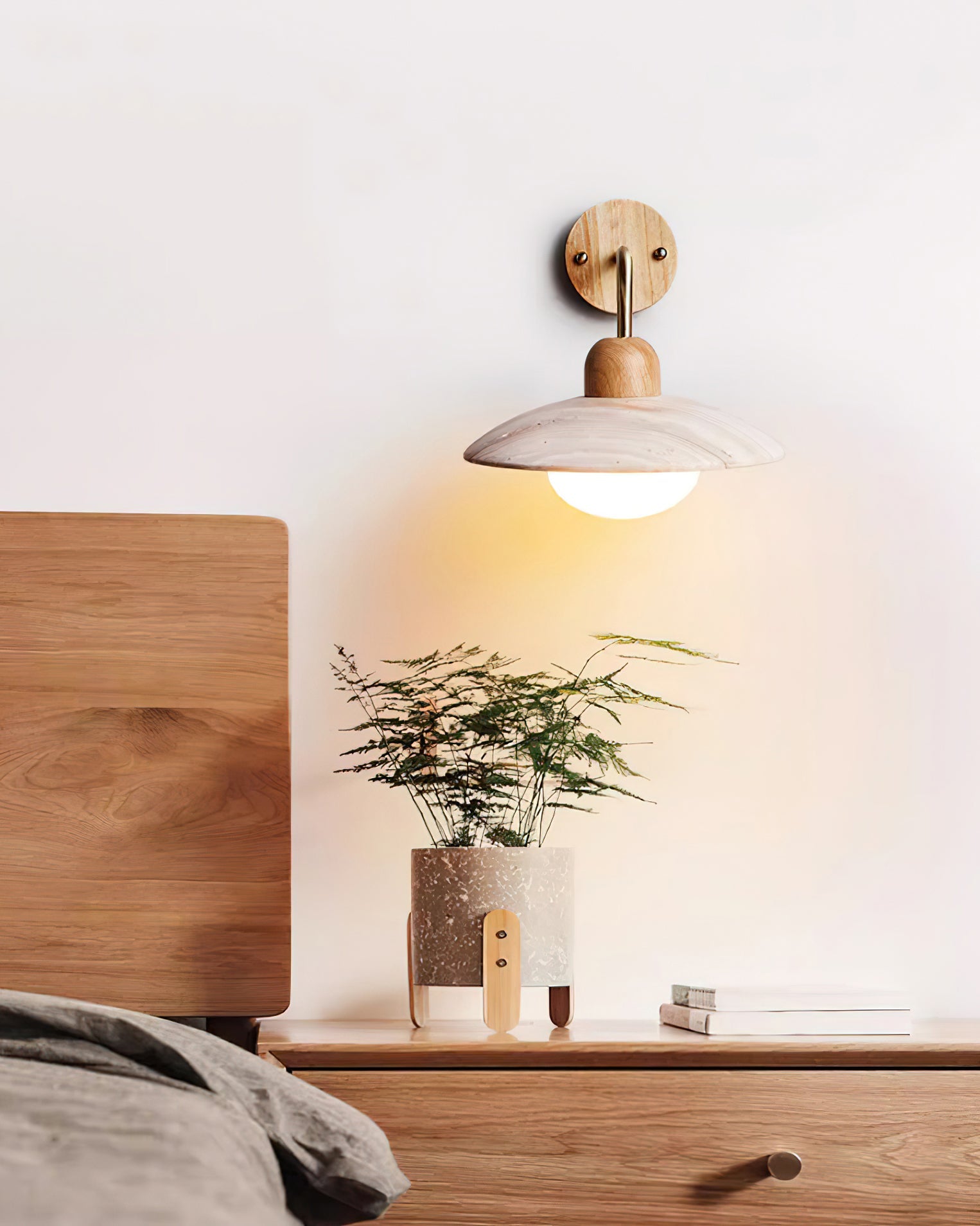 Merrran Wall Light