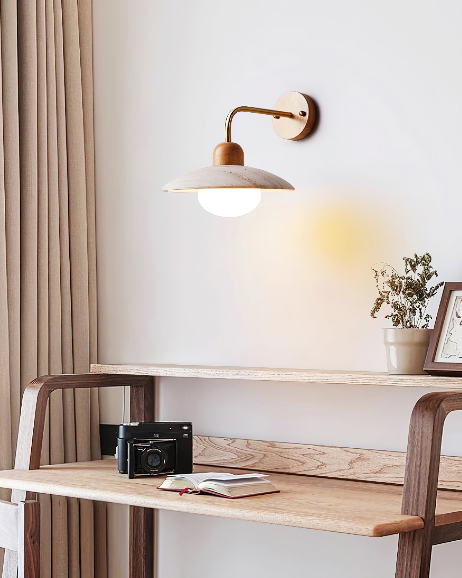 Merrran Wall Light