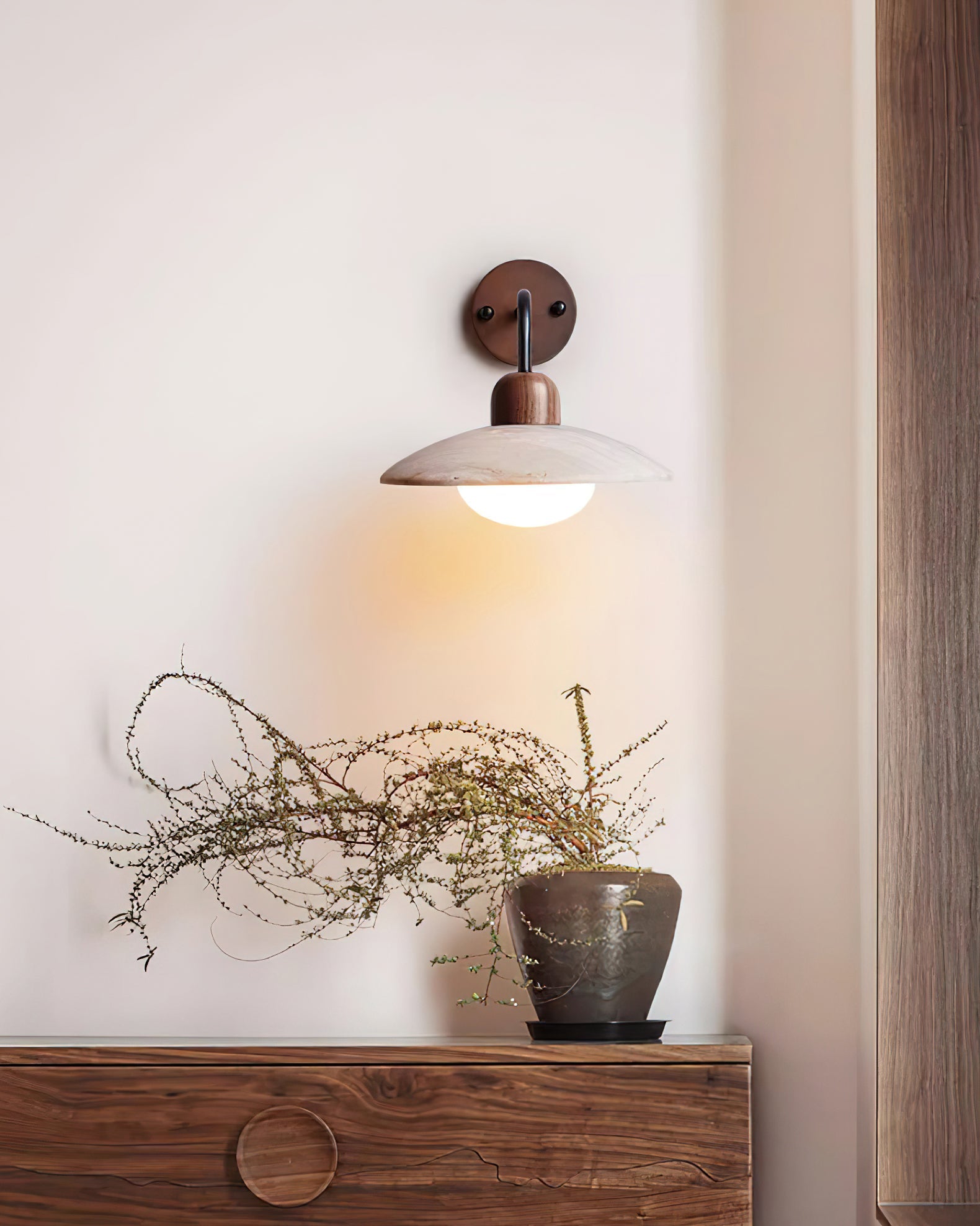 Merrran Wall Light