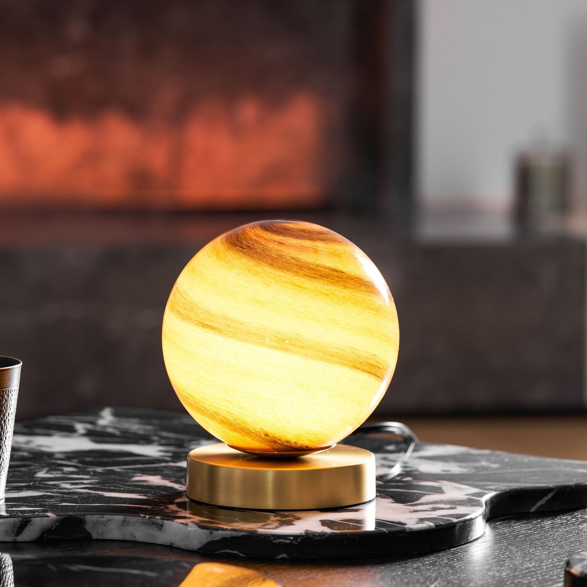 Romelty Table Lamp