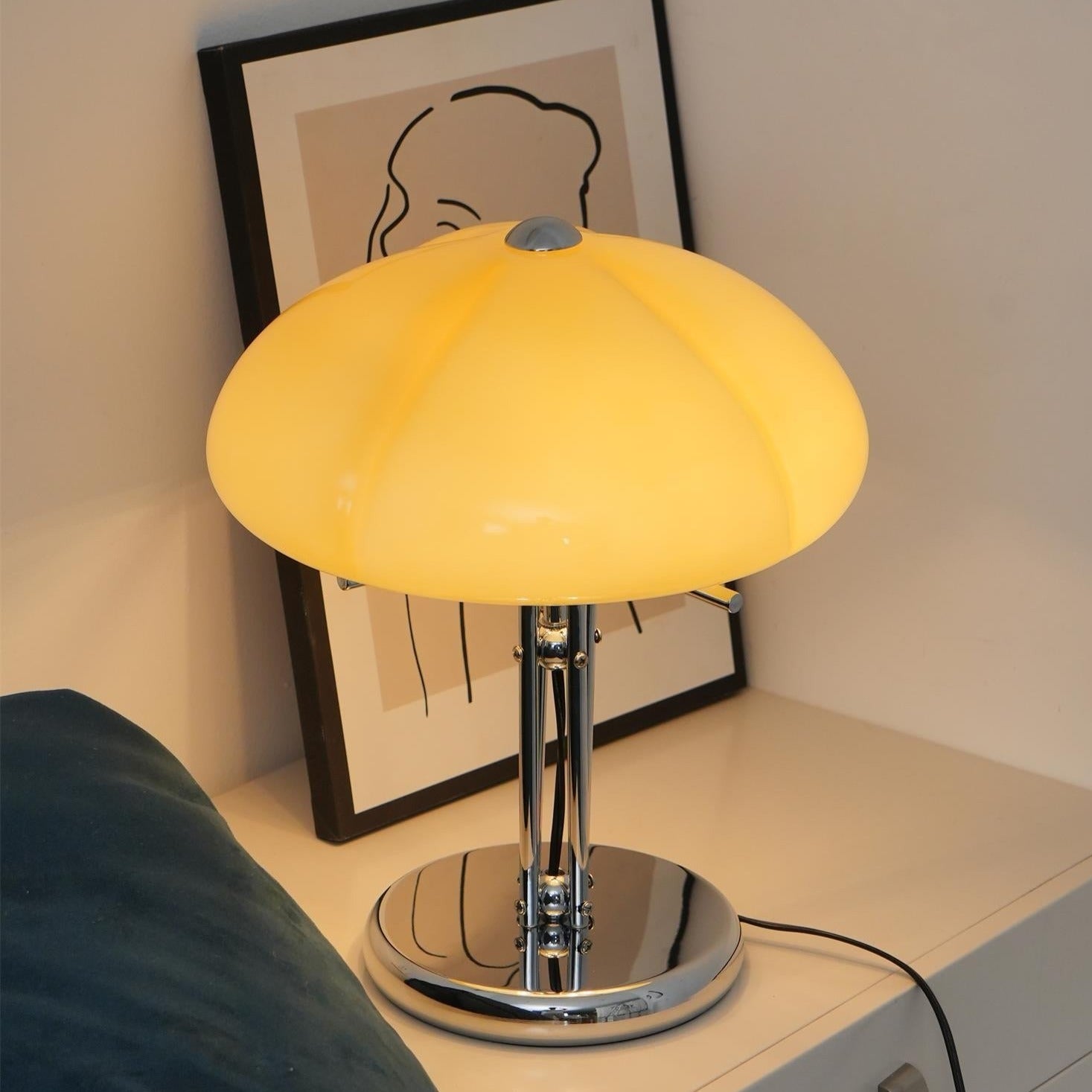 Pilzin Table Lamp