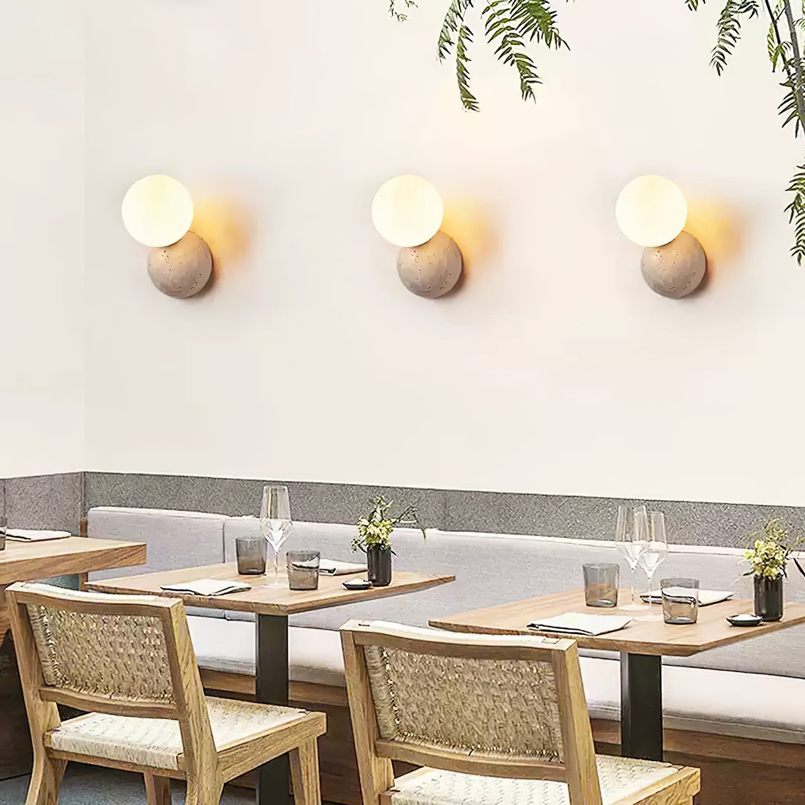 Femmel Wall Light