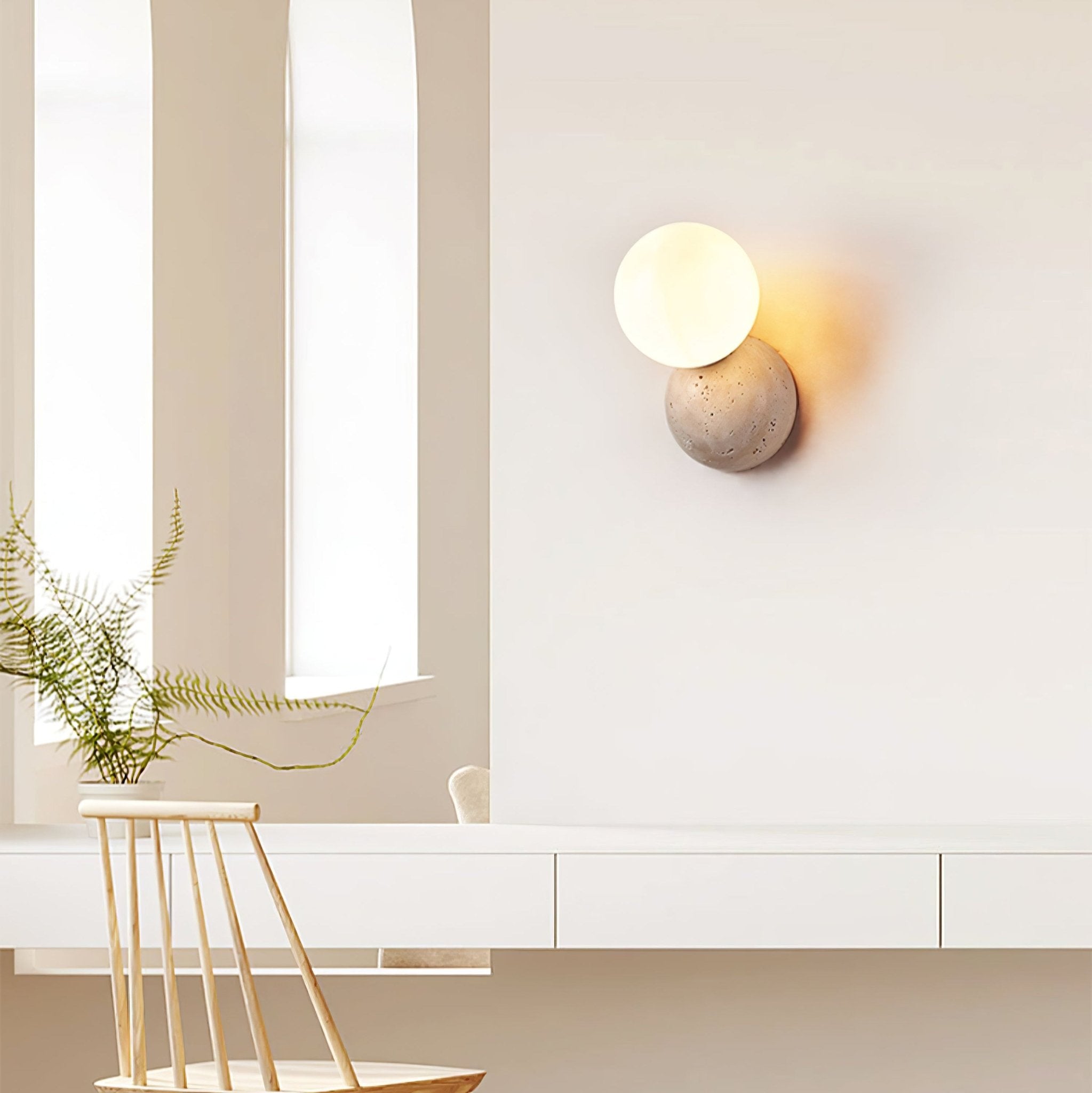 Femmel Wall Light