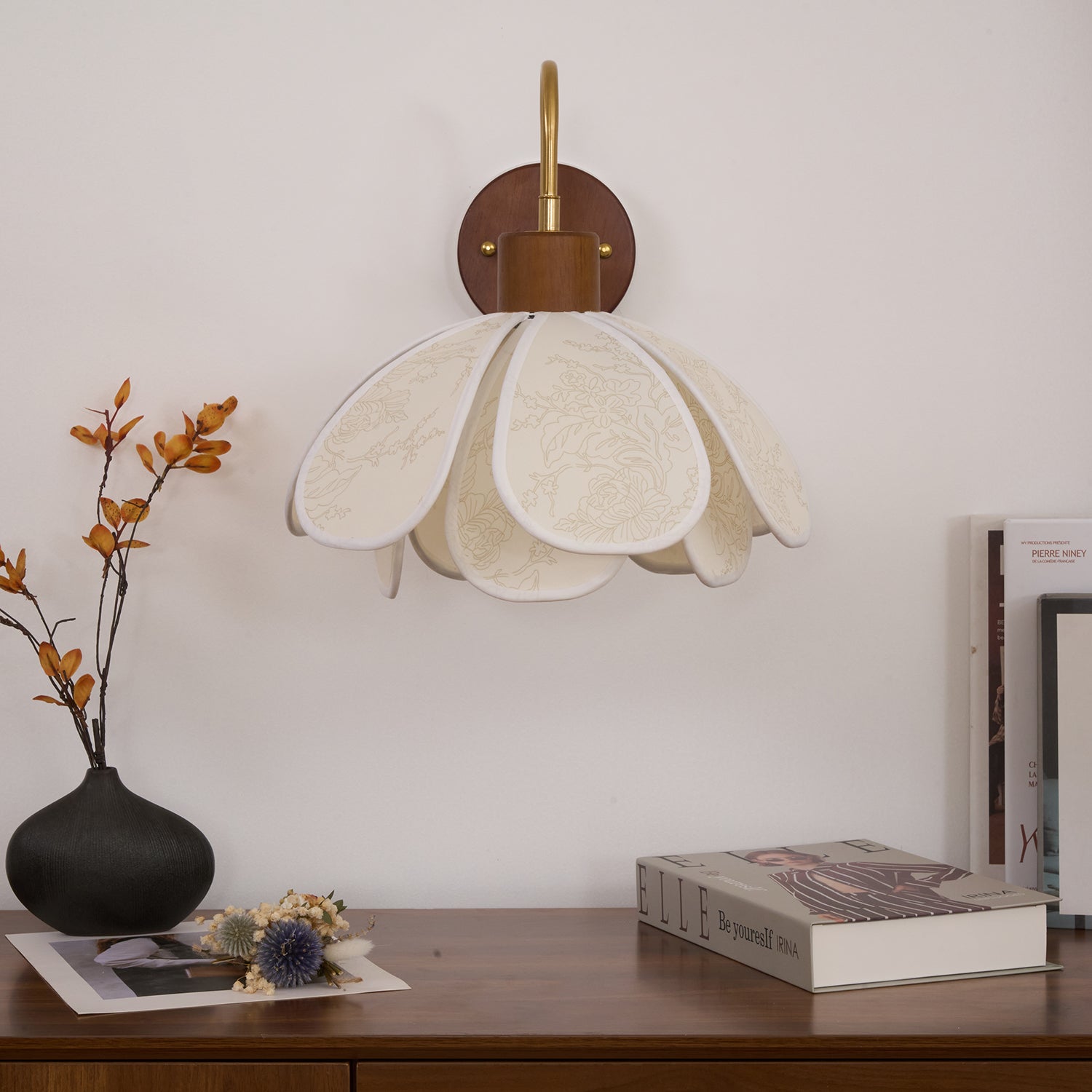 Forali Flower Wall Light
