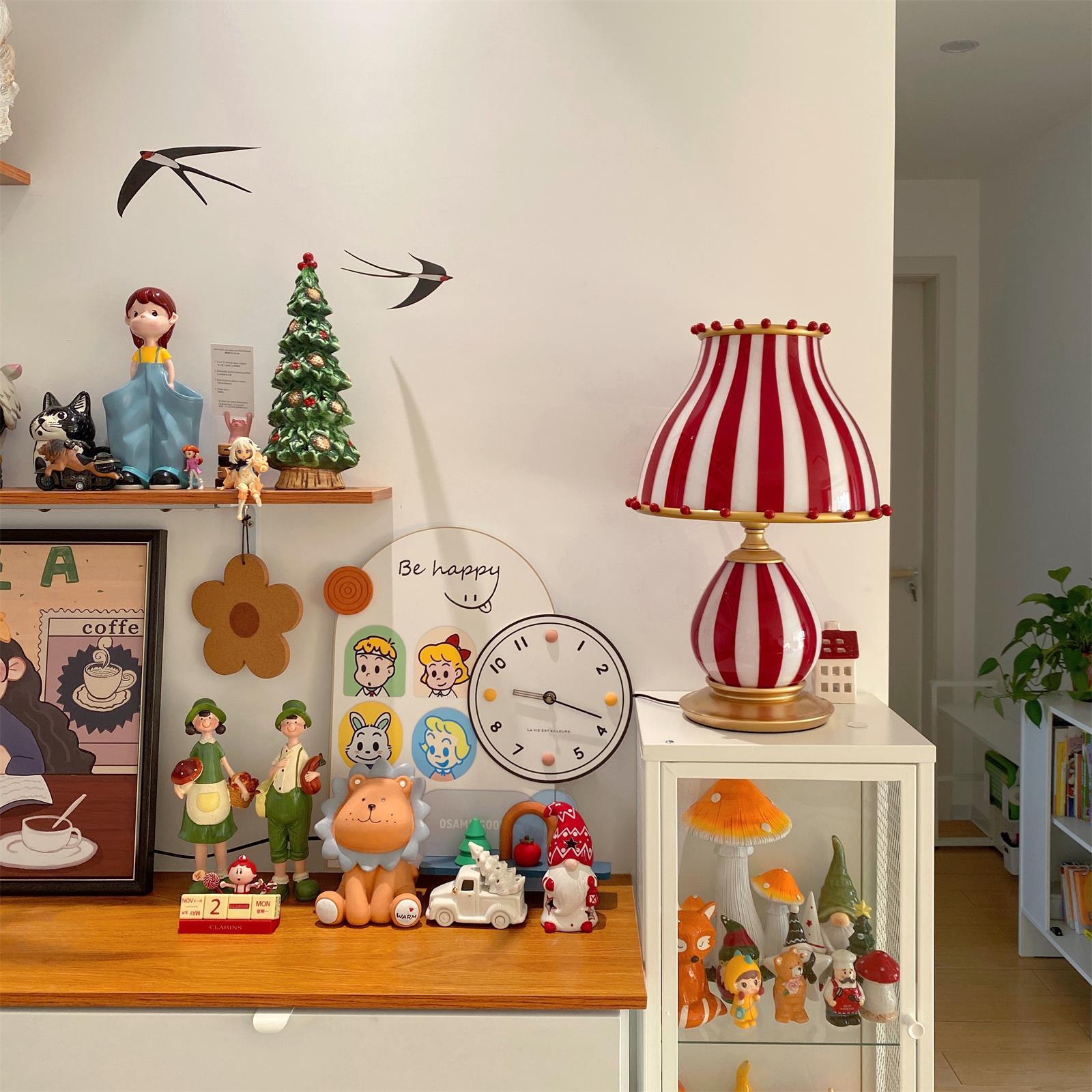Filnaro Table Lamp