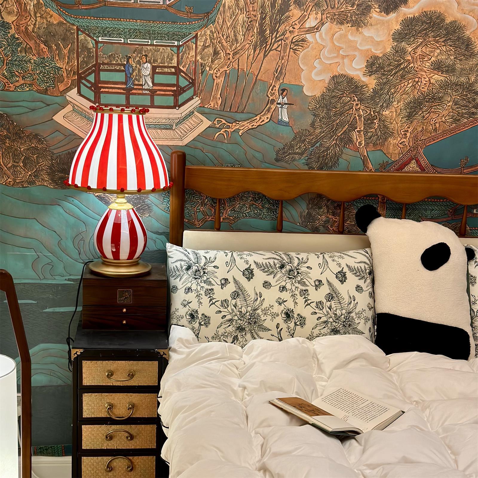 Filnaro Table Lamp