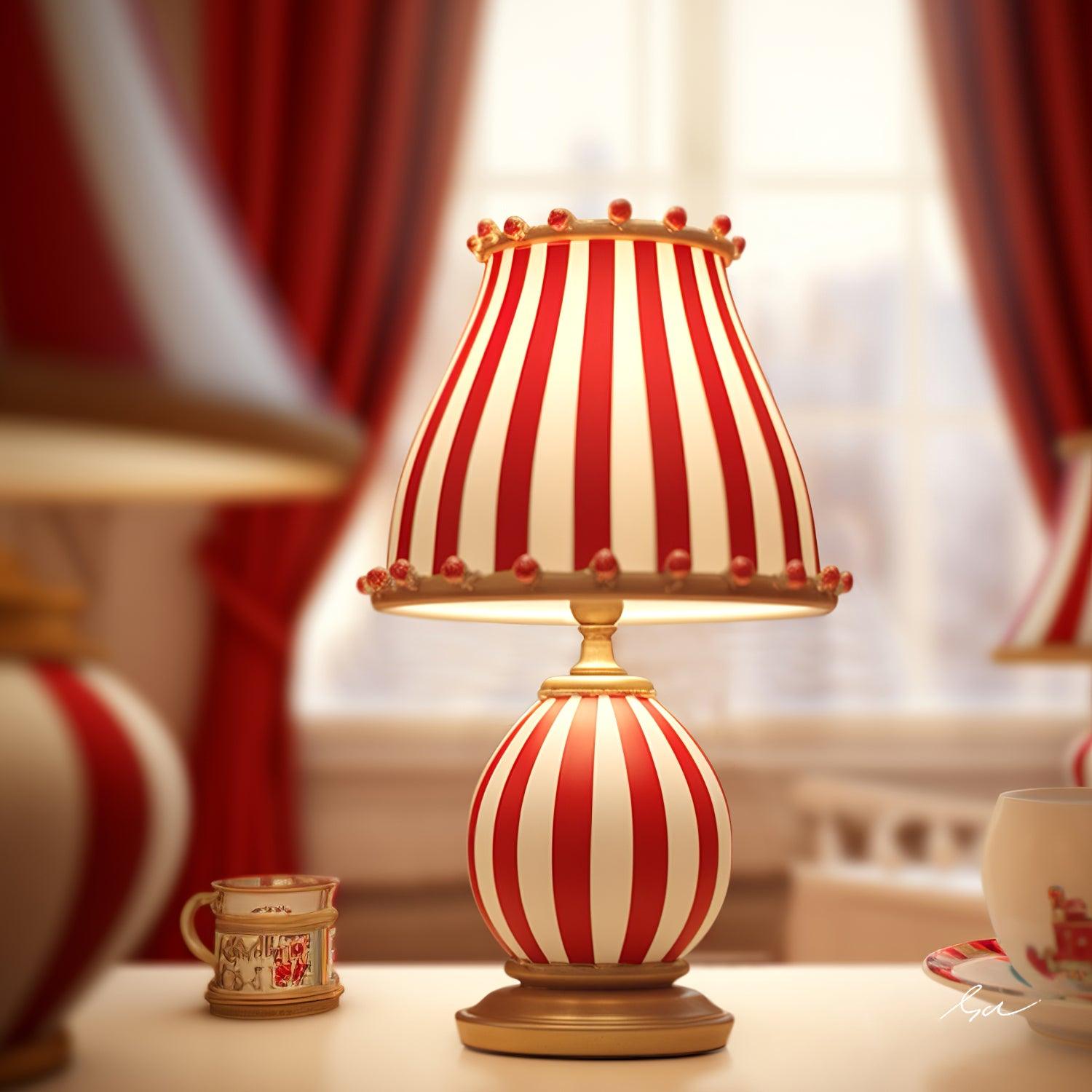 Filnaro Table Lamp