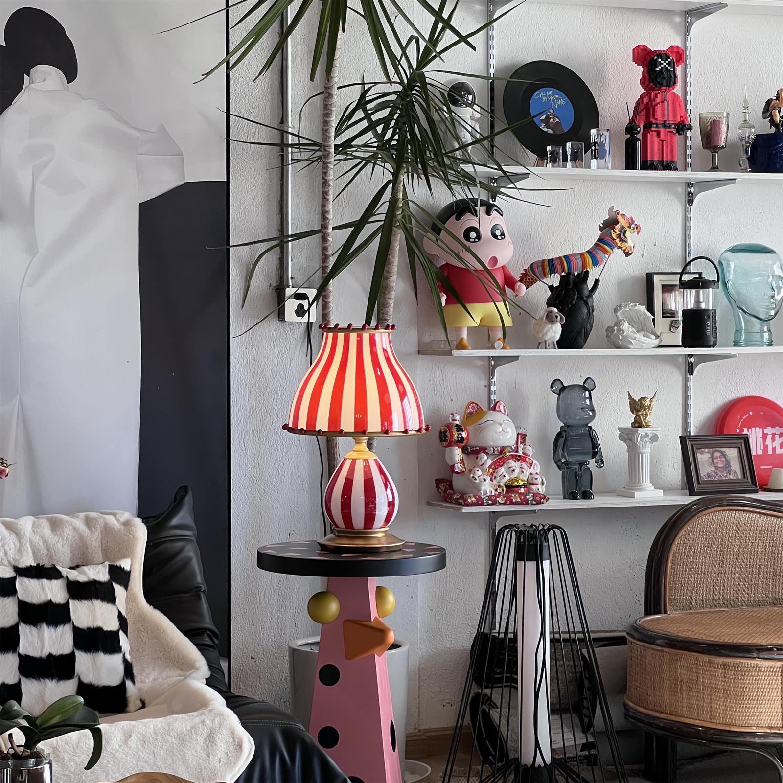 Filnaro Table Lamp