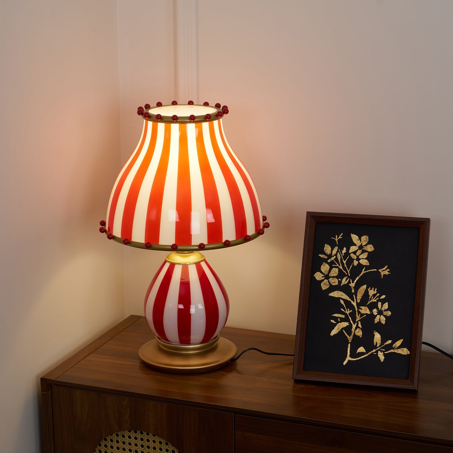 Filnaro Table Lamp