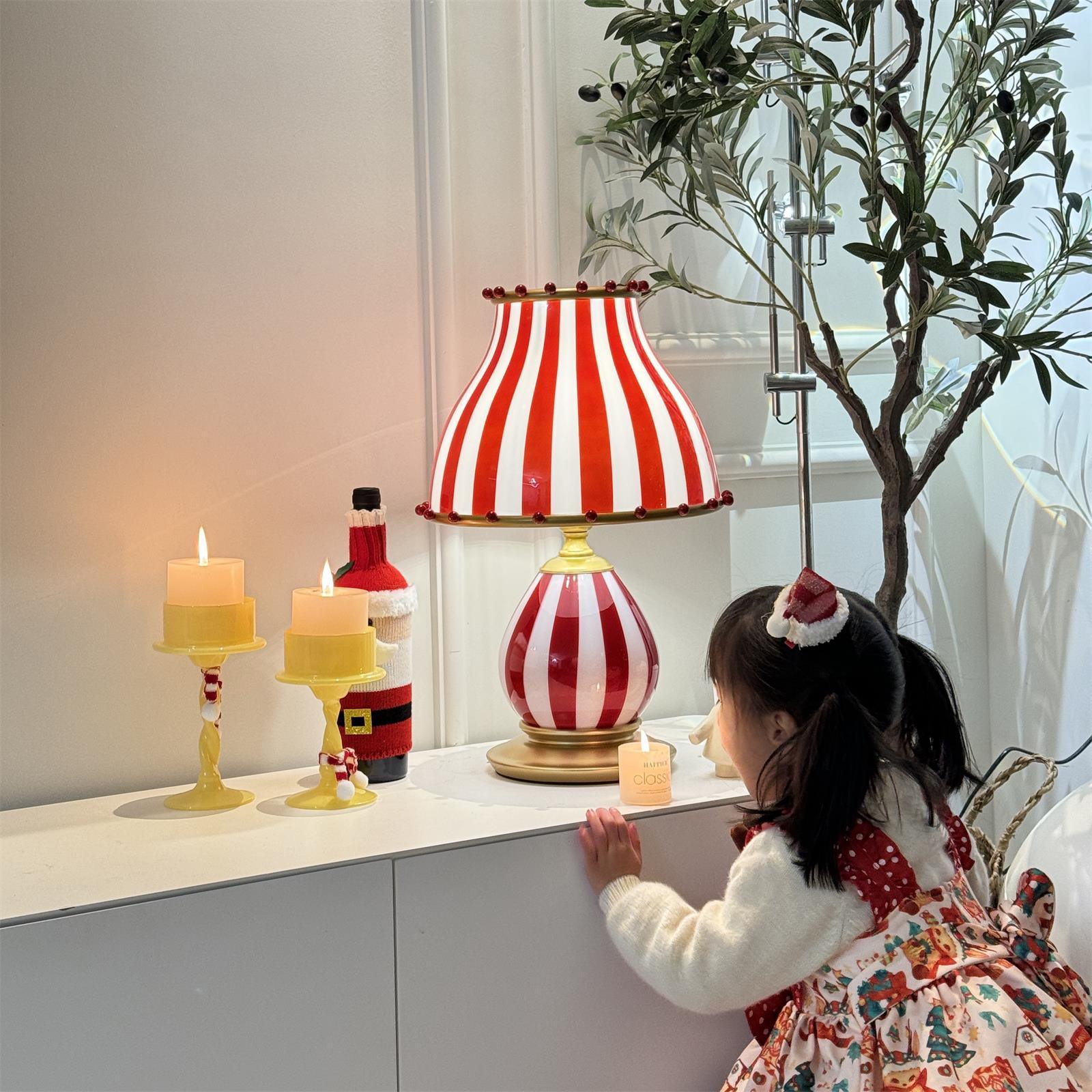 Filnaro Table Lamp