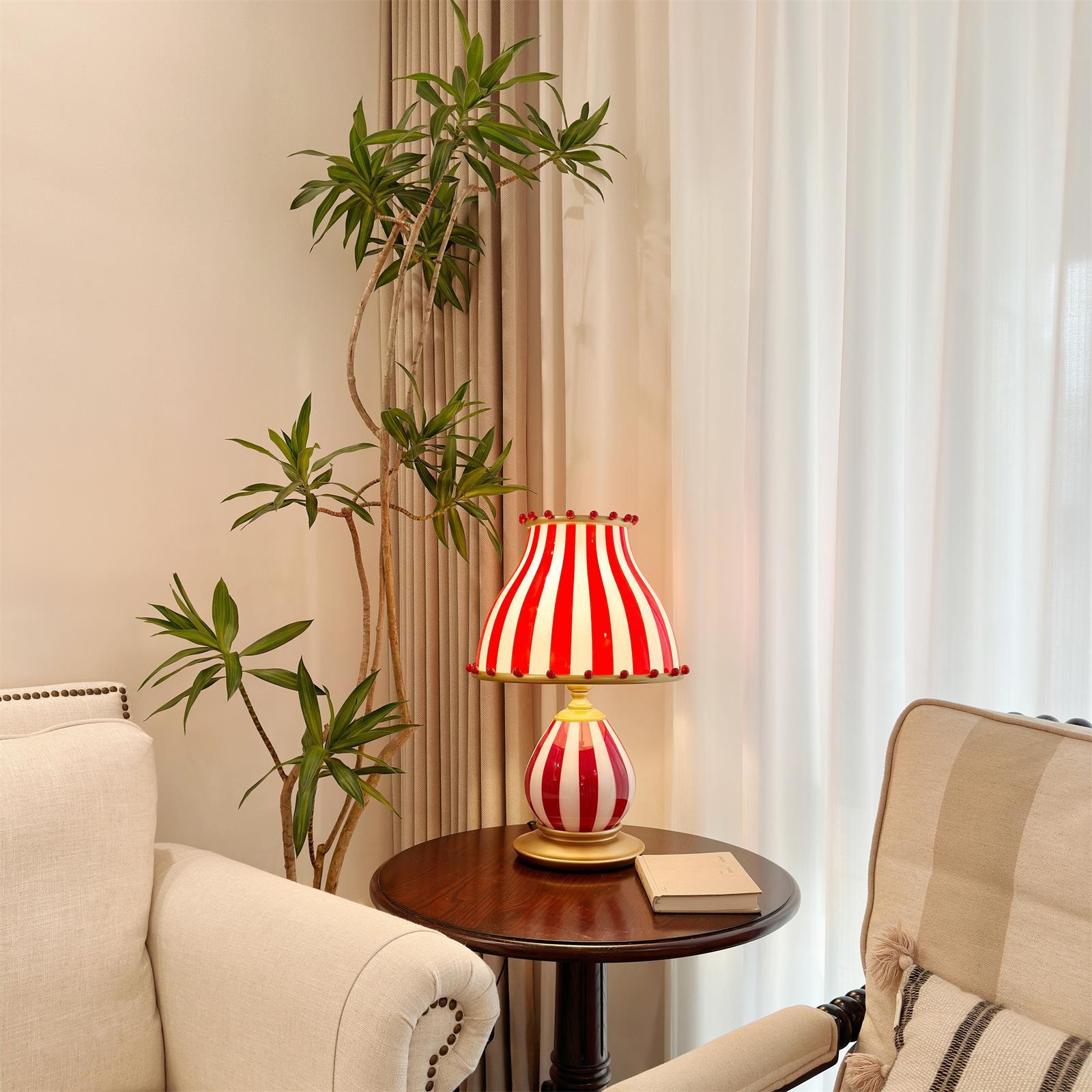 Filnaro Table Lamp