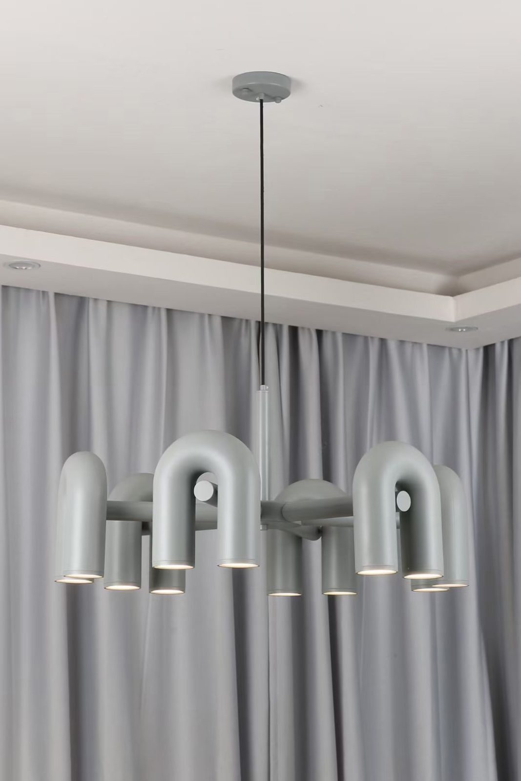 Avenmont Modern Chandelier