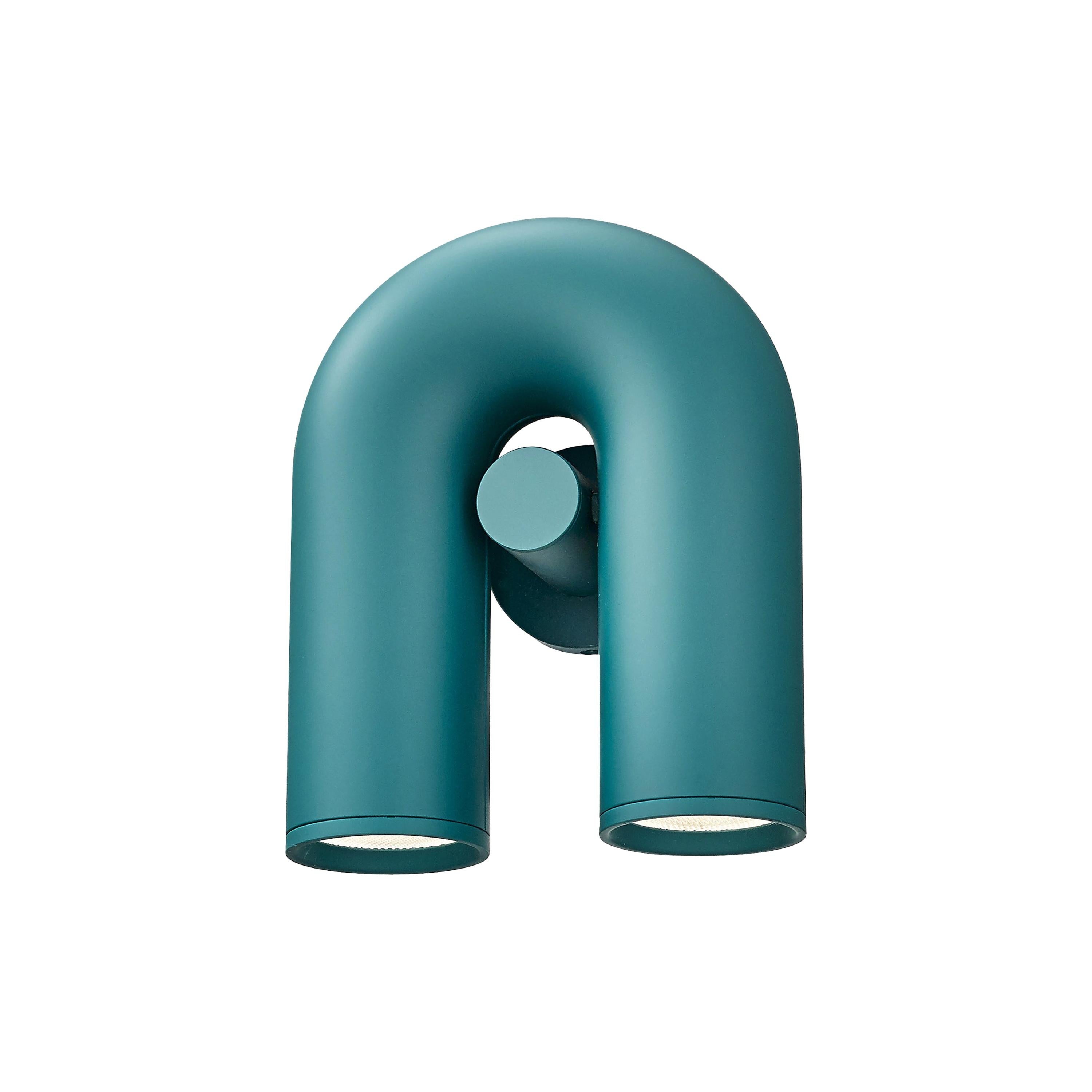 Kuben Wall Light