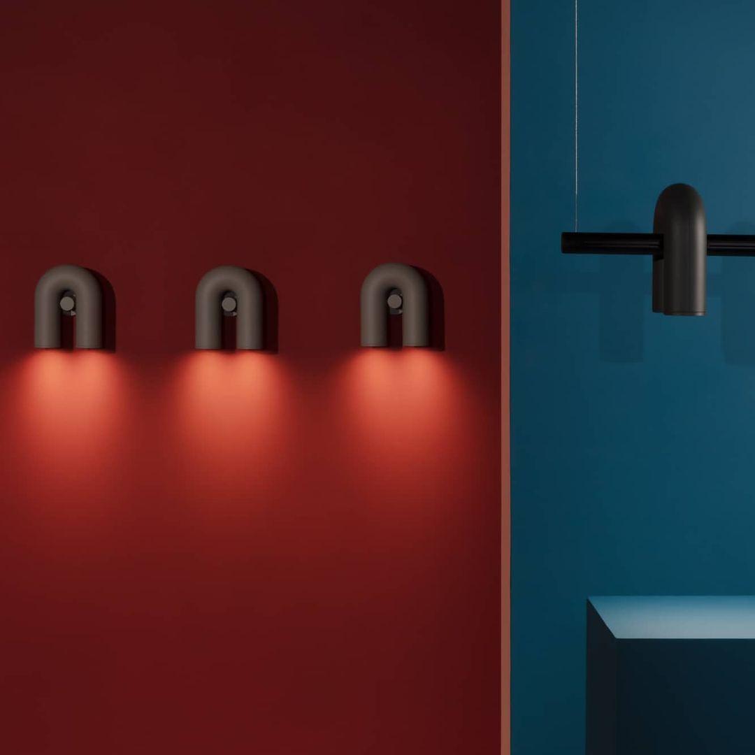 Kuben Wall Light