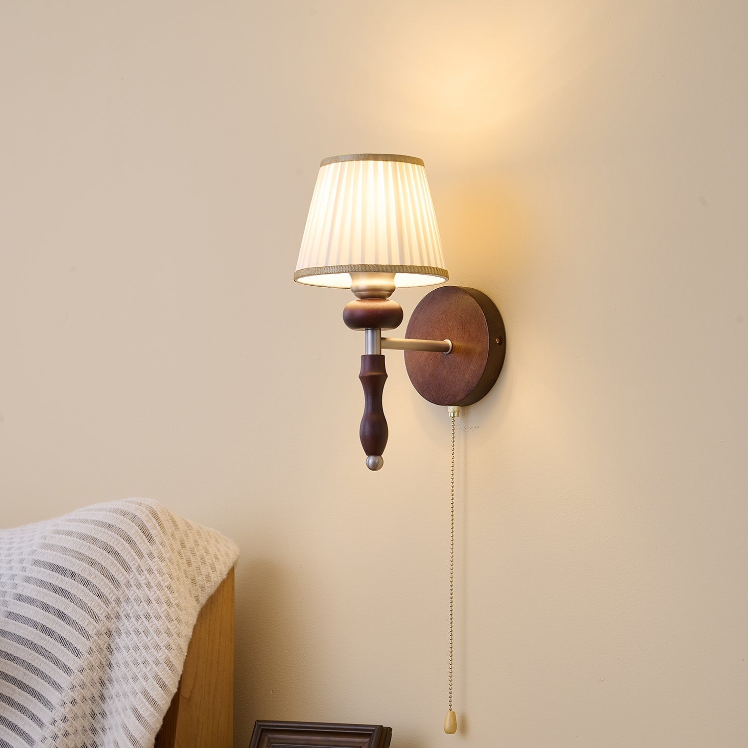 Claredo Wall Light